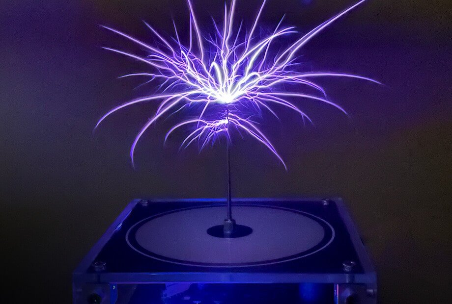 Thinker Labs 思客实验室 离子风暴蓝牙音箱1.jpg