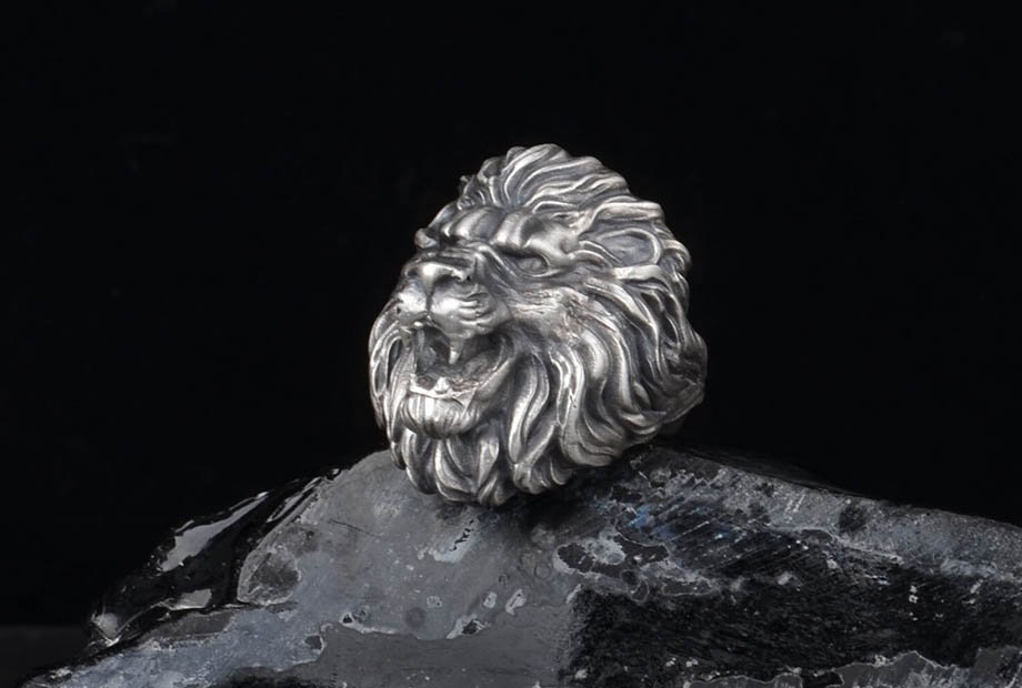 Mithril 谧银 纯手工制雄狮男士雕刻指环1.jpg