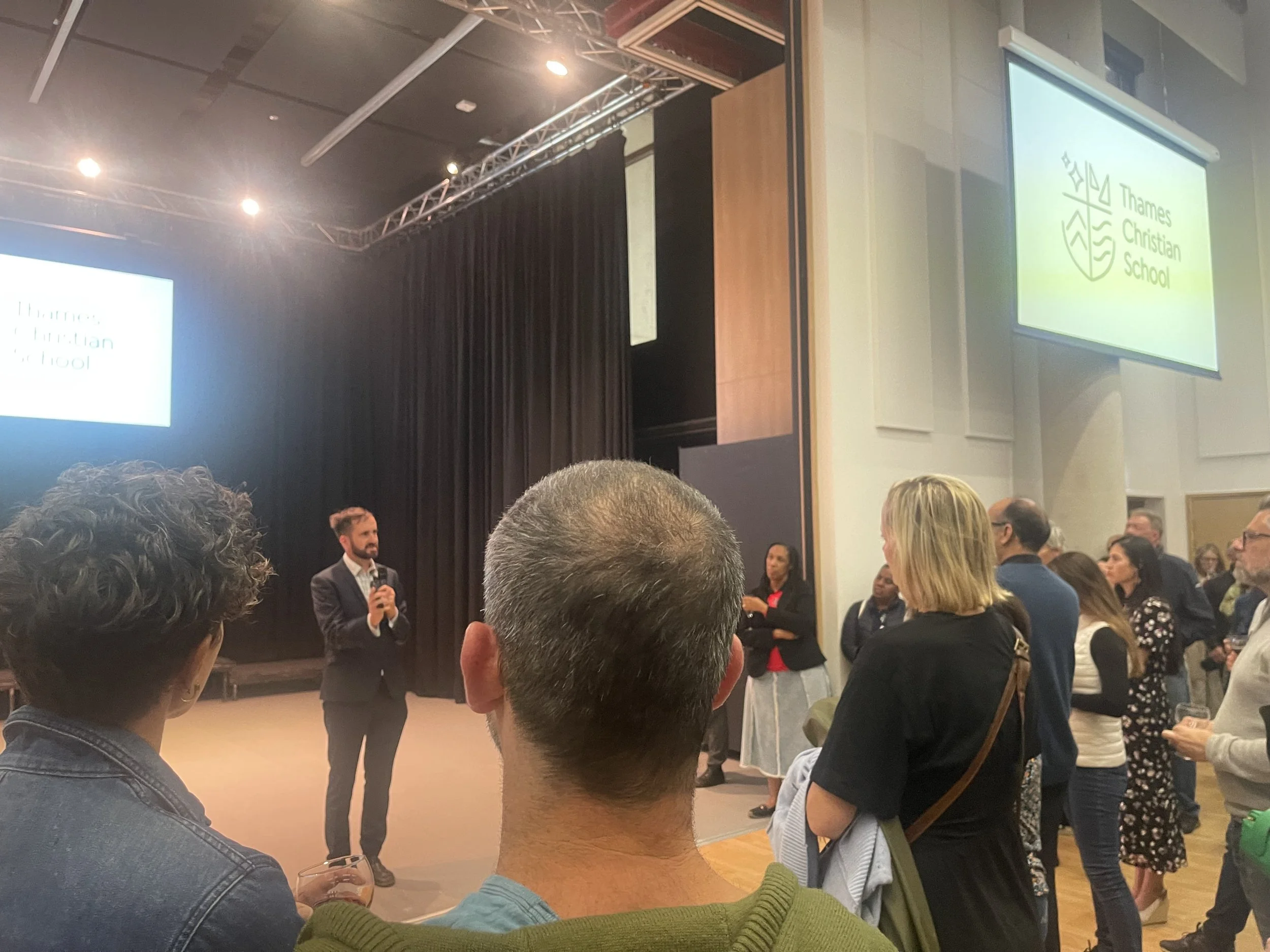 Thames Christian School Hosts ‘Meet the Teachers’ Evening