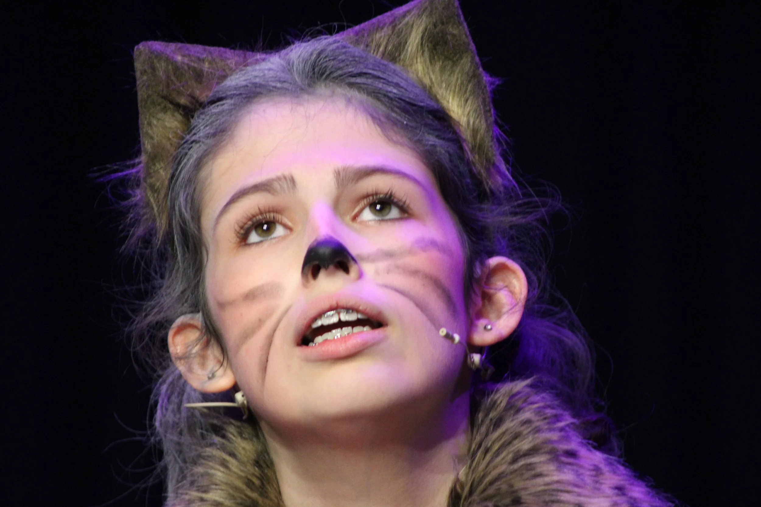 Thames Takes the Stage: A Purr-fect Night of Music and Magic!