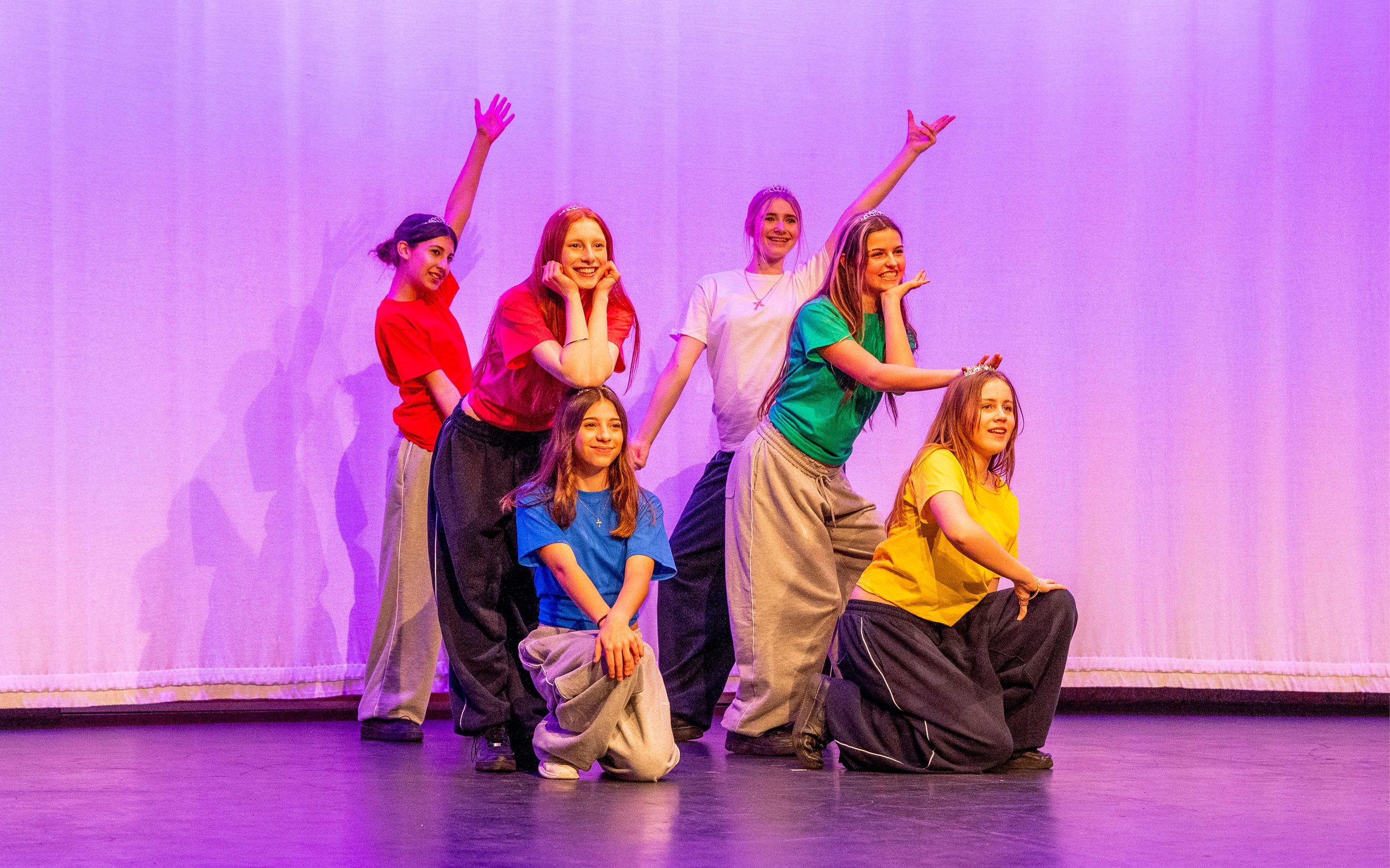 Year 9 pupils win prestigious national prize for Drama