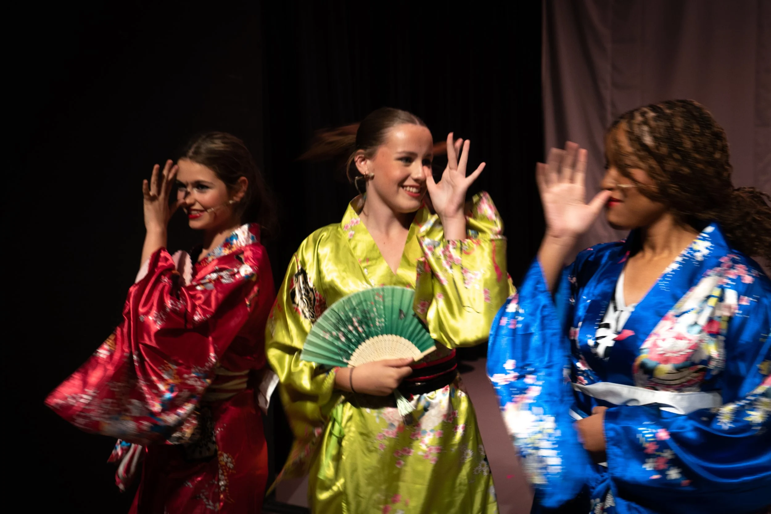 Curtain up! Celebrating 25 years of Thames