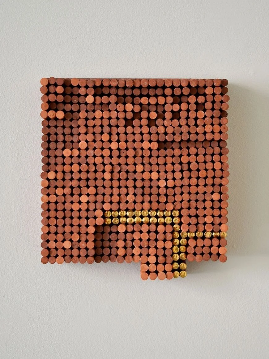 &rdquo;Sommitelma II&rdquo;
Suomalainen punasavi, kulta
19 x 18 x 4cm
2025

Saatavilla @teosmyynti 
Ornamon Teosmyynti
verkkokauppa 1.2.-31.3. &amp; 
n&auml;yttely Tulli-ja pakkahuoneella 28.2.-8.3.

#ornamonteosmyynti #teosmyynti26