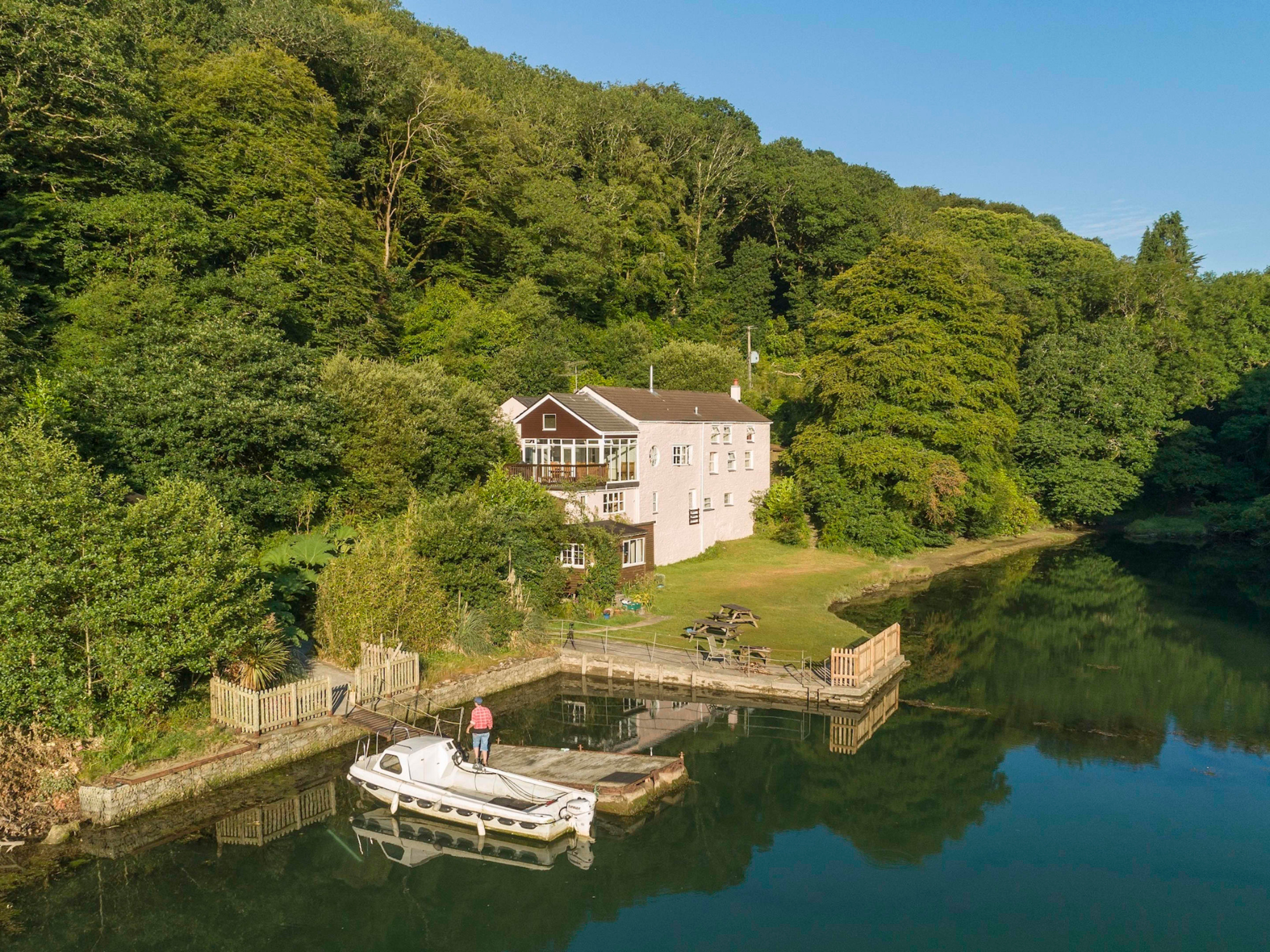 Best Areas to Live in Truro A Guide on Where to Move