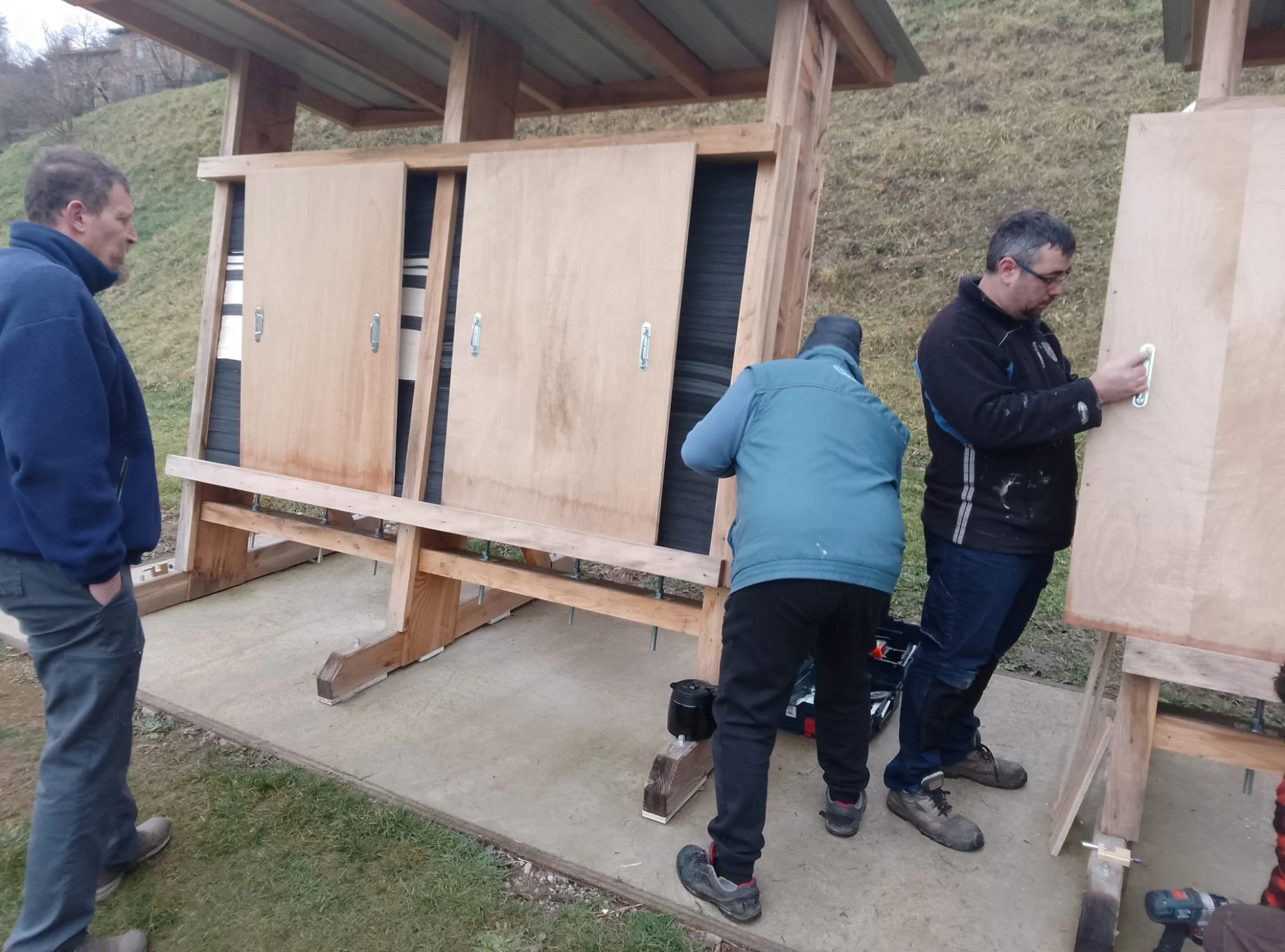 Finitions du mur des Pinasses janvier 2025