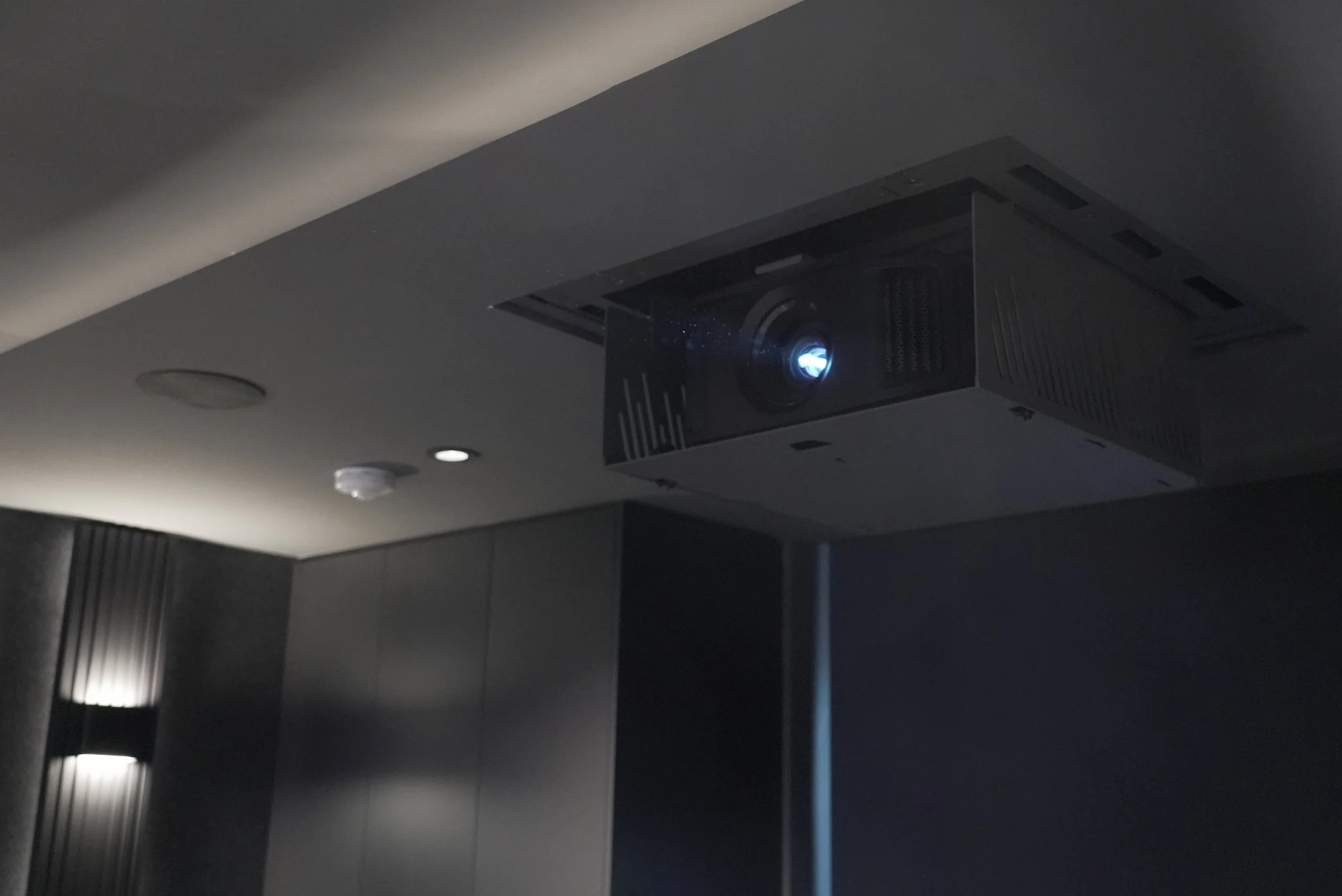 onhive_hometheater1.JPG