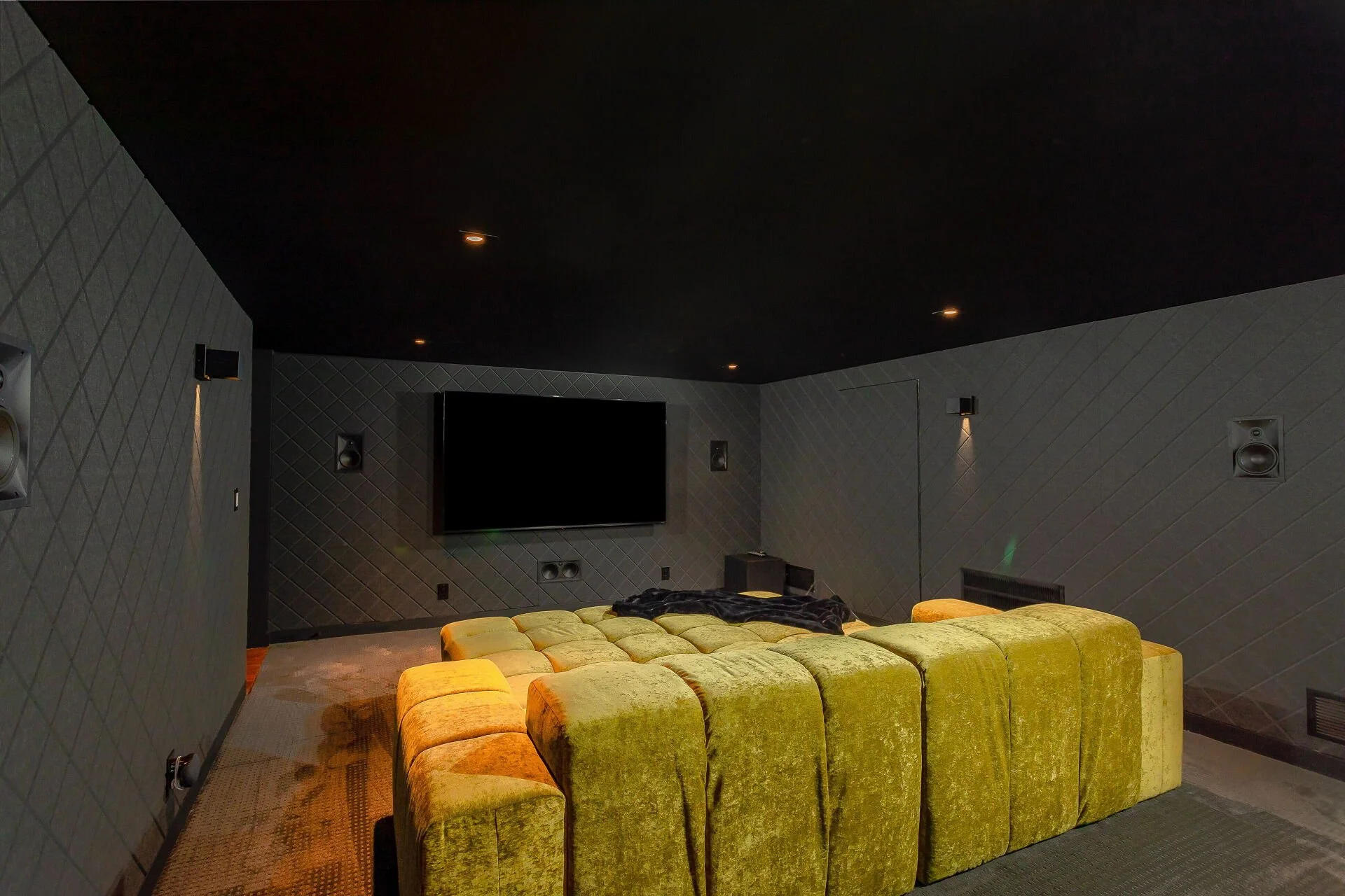 Custom home theater installation GTA by OnHive