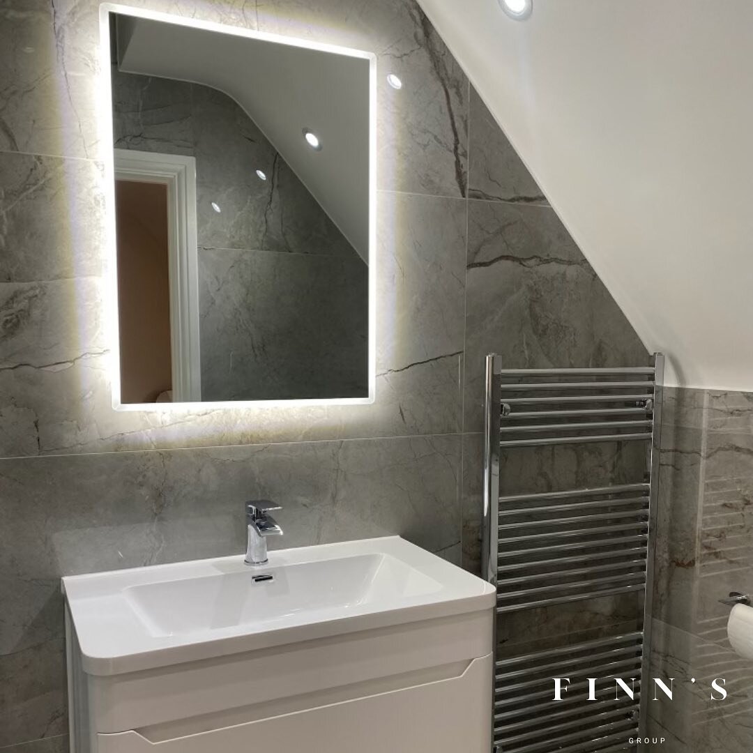 Happy Friday ❤️ 

This is one our recent bathroom designs 🛁

For any enquiries please leave us a DM 💬

#bathroom #bathroomdesign #bathroominspo #construction #explorepage