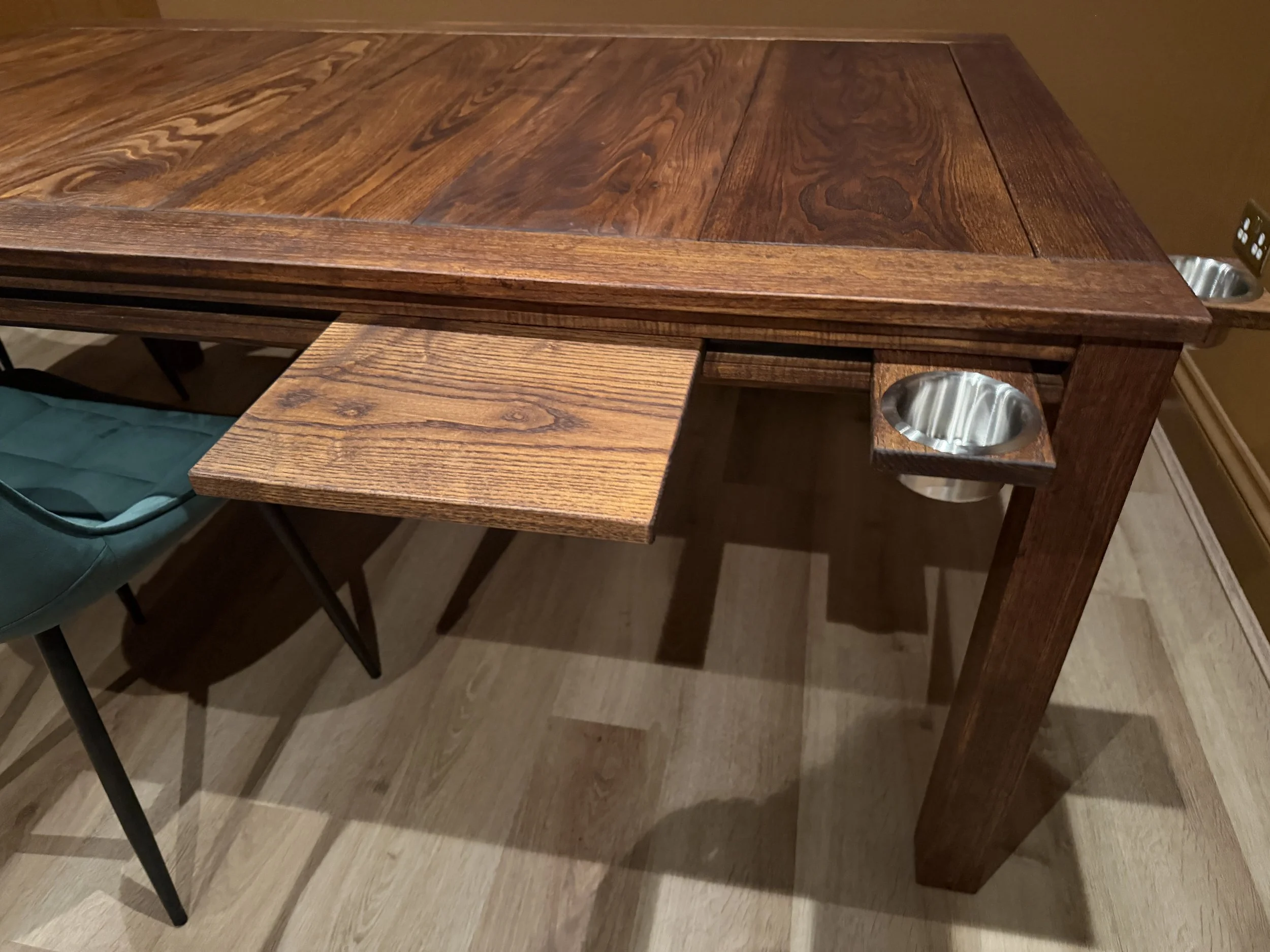 Meeplewood is a UK-based woodworking company specialising in the creation of high-quality, handcrafted board game table