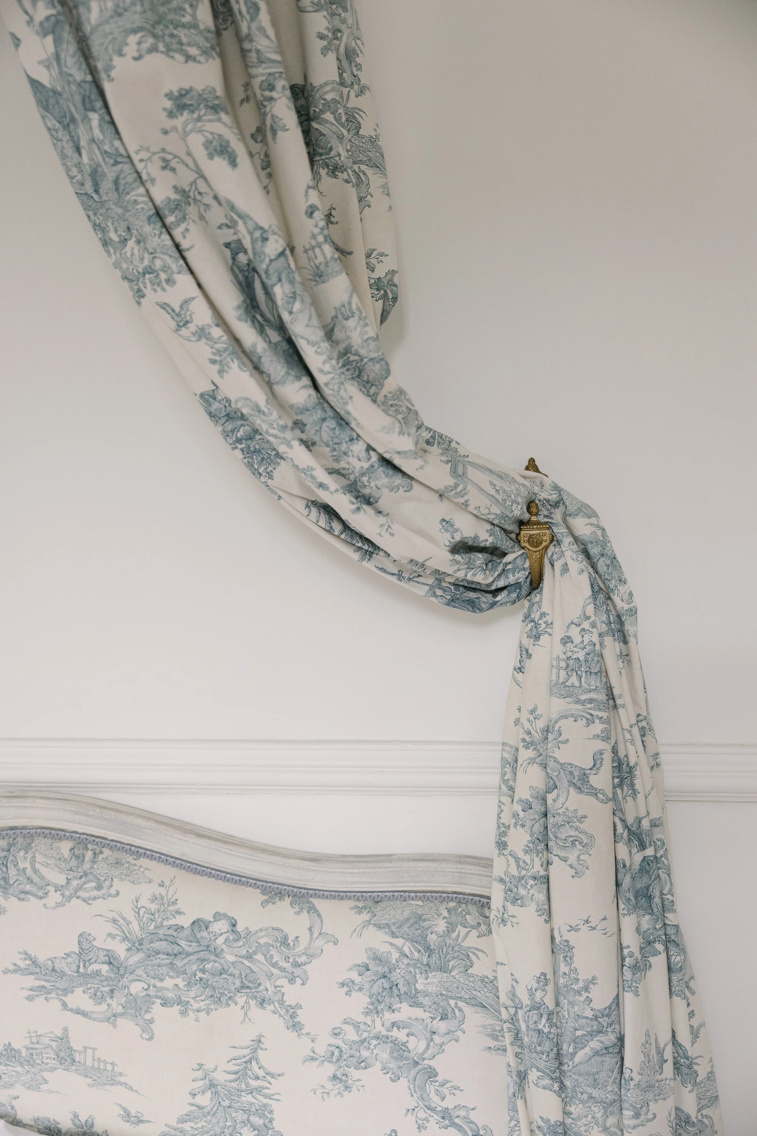 Photographe mariage château de  Loire  | Madline Vslr – France & International