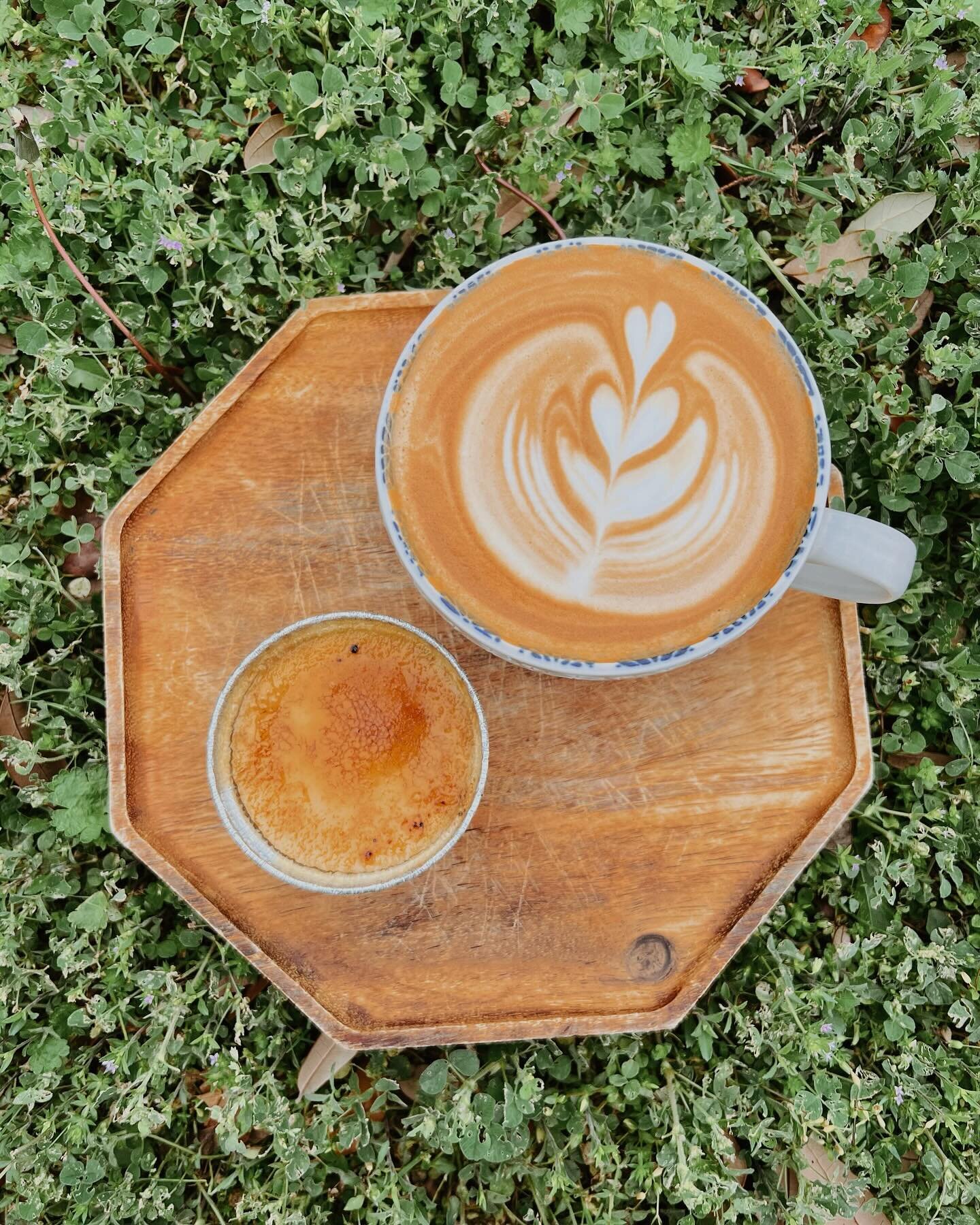 Sweet as honey 🍯 If you&rsquo;ve had our Signature latte the Bees Knees then this one&rsquo;s for you! Now serving our Honey Lavender Cr&egrave;me Br&ucirc;l&eacute;e 🤤 It&rsquo;s the perfect spring sweet treat &amp; partners well with any of our e