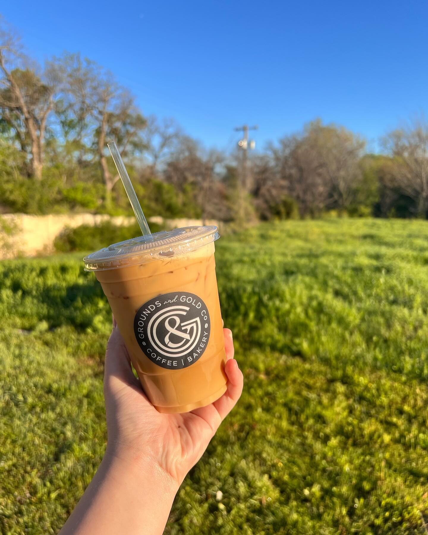 It&rsquo;s the perfect day for a Pistachio Shaken Espresso! Come in and try one today 😋

#spring #coffee #groundsandgoldcoffee #latte #barista #arlingtoncoffeeshop #txcoffee #dwg #specials #localcoffee #texascoffee #coffeeshop #dallastexas #fortwort
