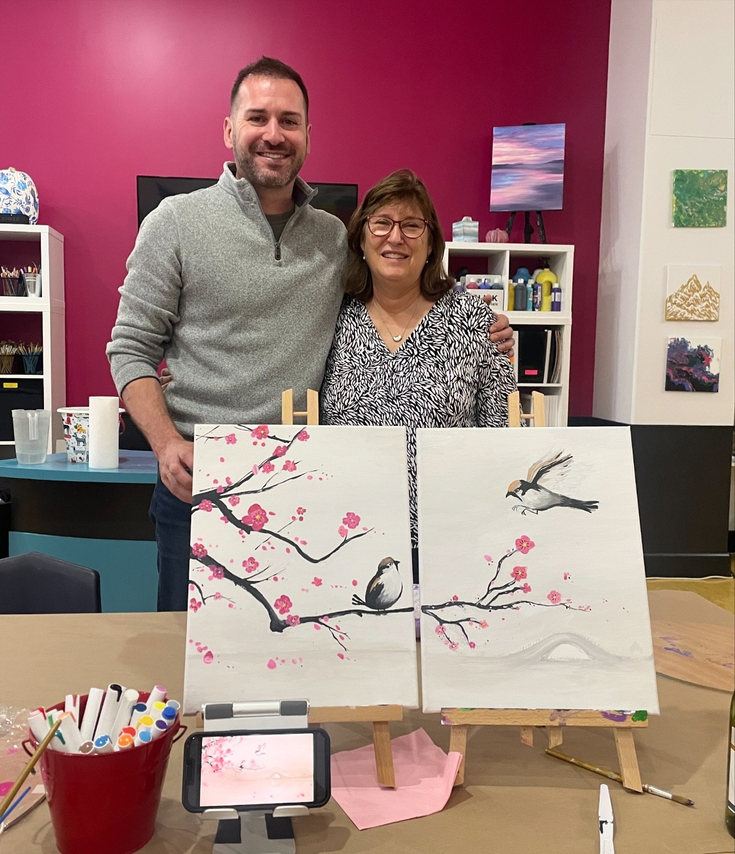 🌸✨ Make this Mother&rsquo;s Day unforgettable! Treat your mom to a delightful sip-n-paint experience with us. 
🎨 Last time, we had a mother-son duo, both incredibly talented! 💖 

Join us this Sunday, May 12th, for an open studio session from 2:00-
