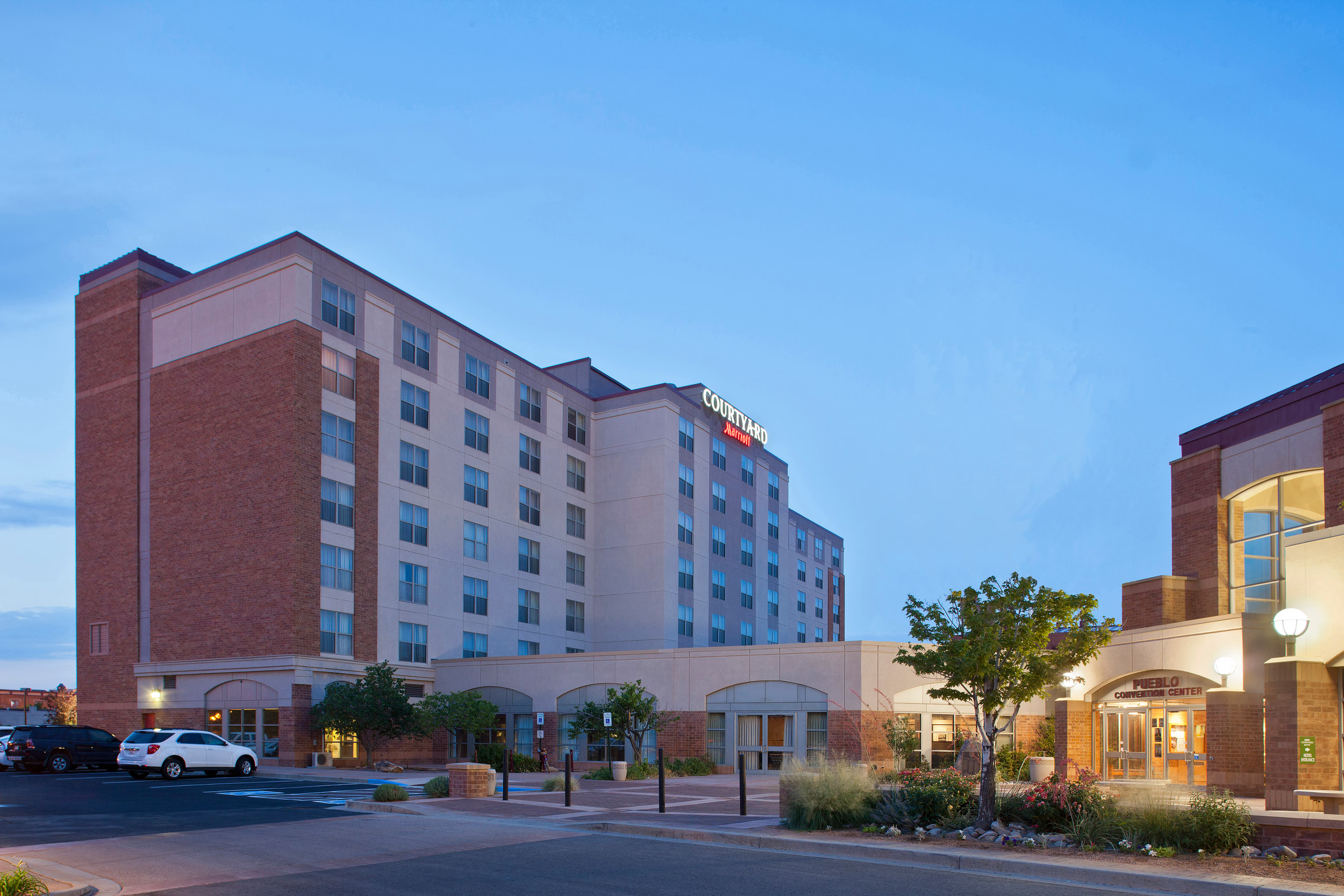 Courtyard By Marriott - Pueblo Downtown