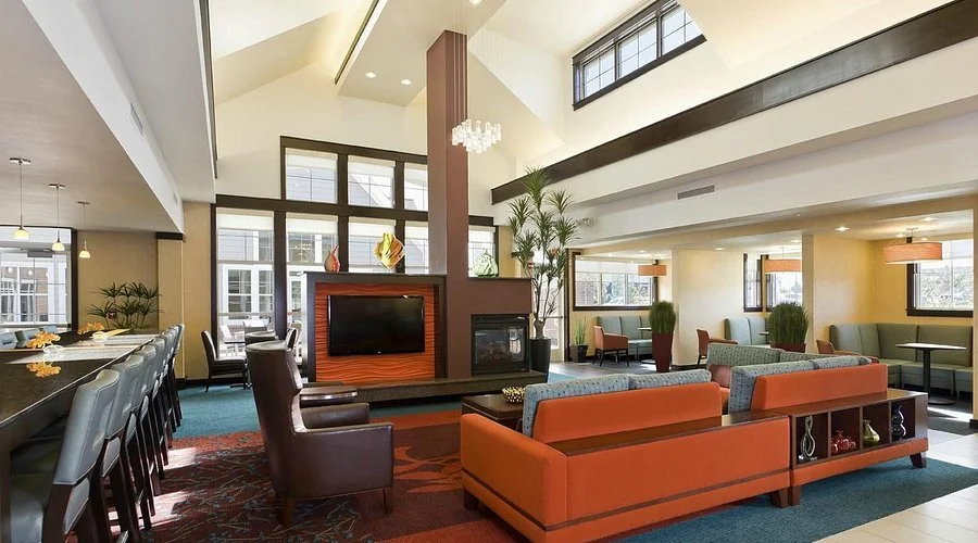 residence-inn-fargo lounge.jpg