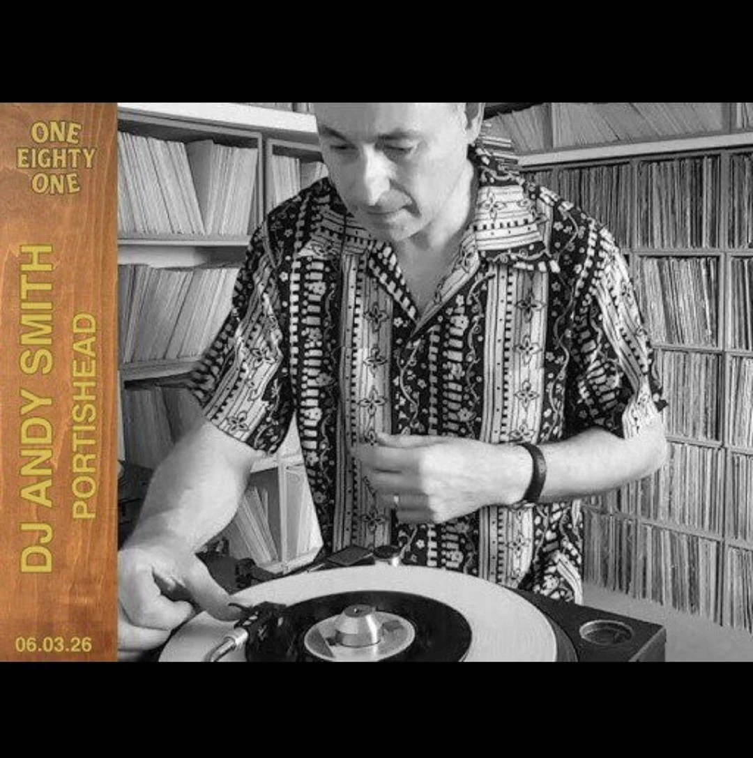 DJ Andy Smith at 181 Holloway Road