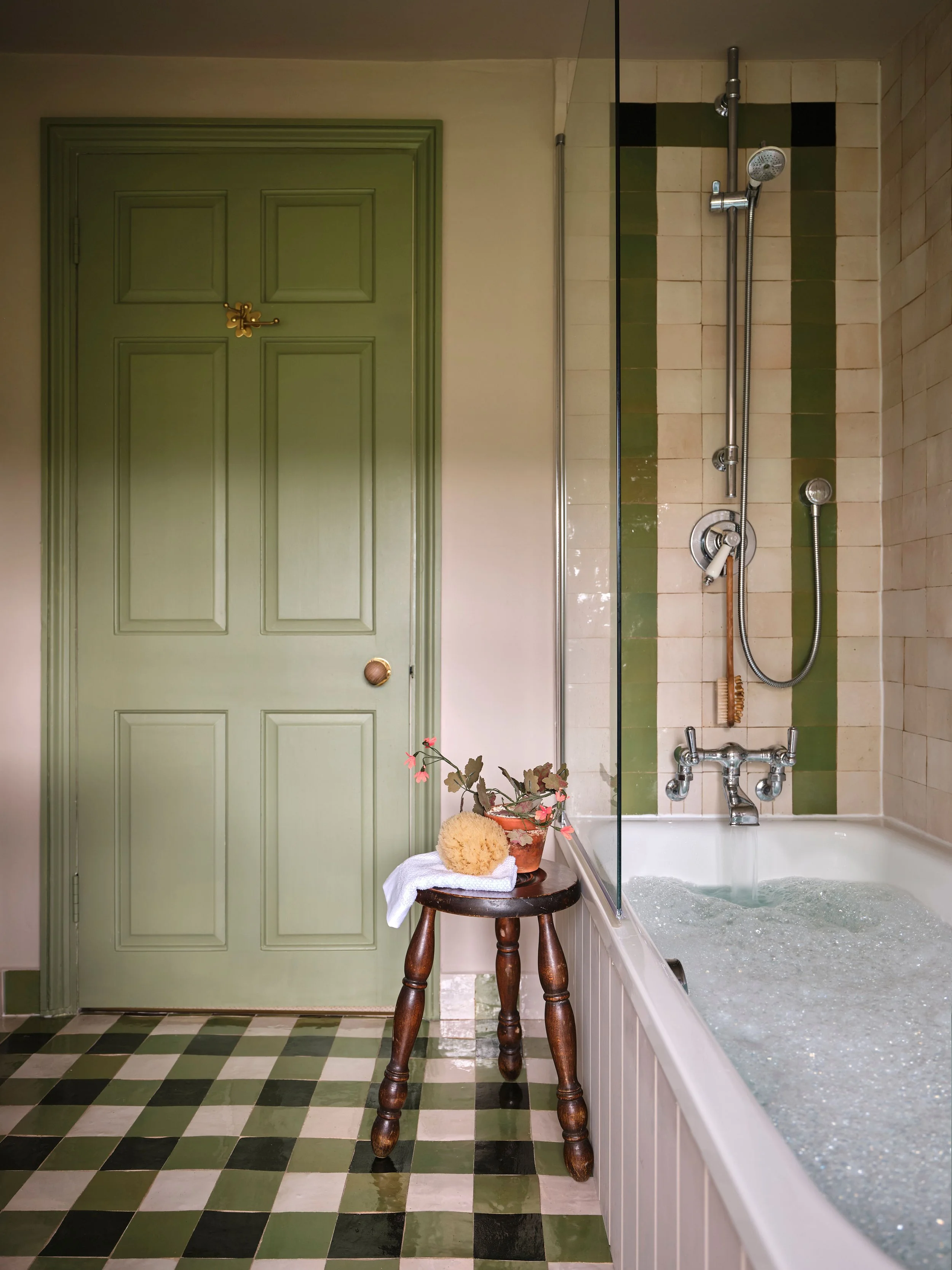 D_260612_bathroom_9.jpg