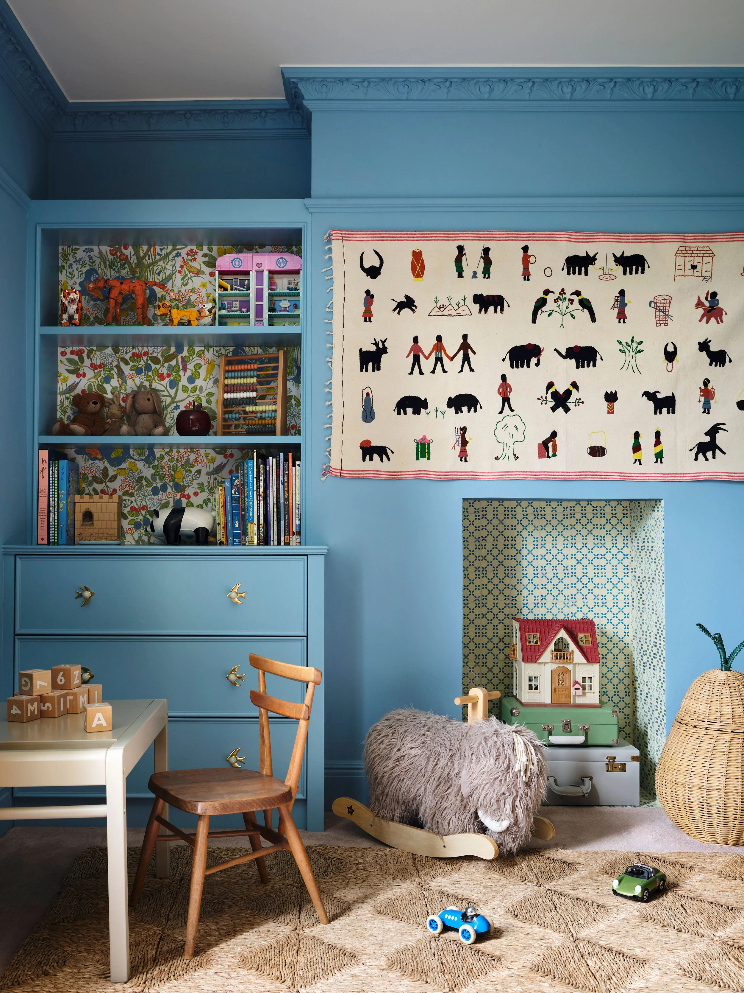 No 4. On The Park - The Girls Bedroom