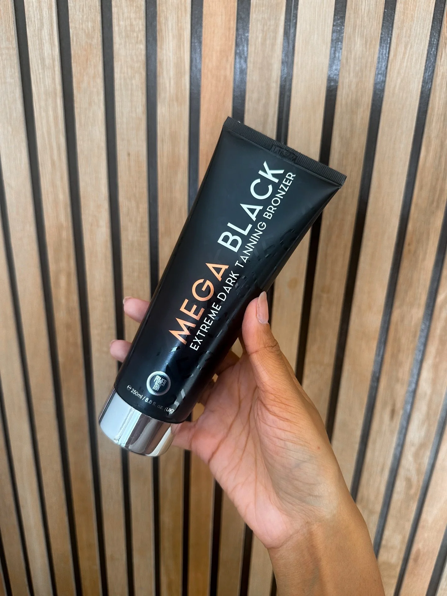Now in stock.. Mega Black Extreme Dark Tanning Bronzer 🖤✨

A luxurious streak-free bronzing serum that will deliver intense dark tanning results

With a blend of Black Walnut extract, Soybean Oil and Melanin activating Algotan&reg;

-Natural streak-