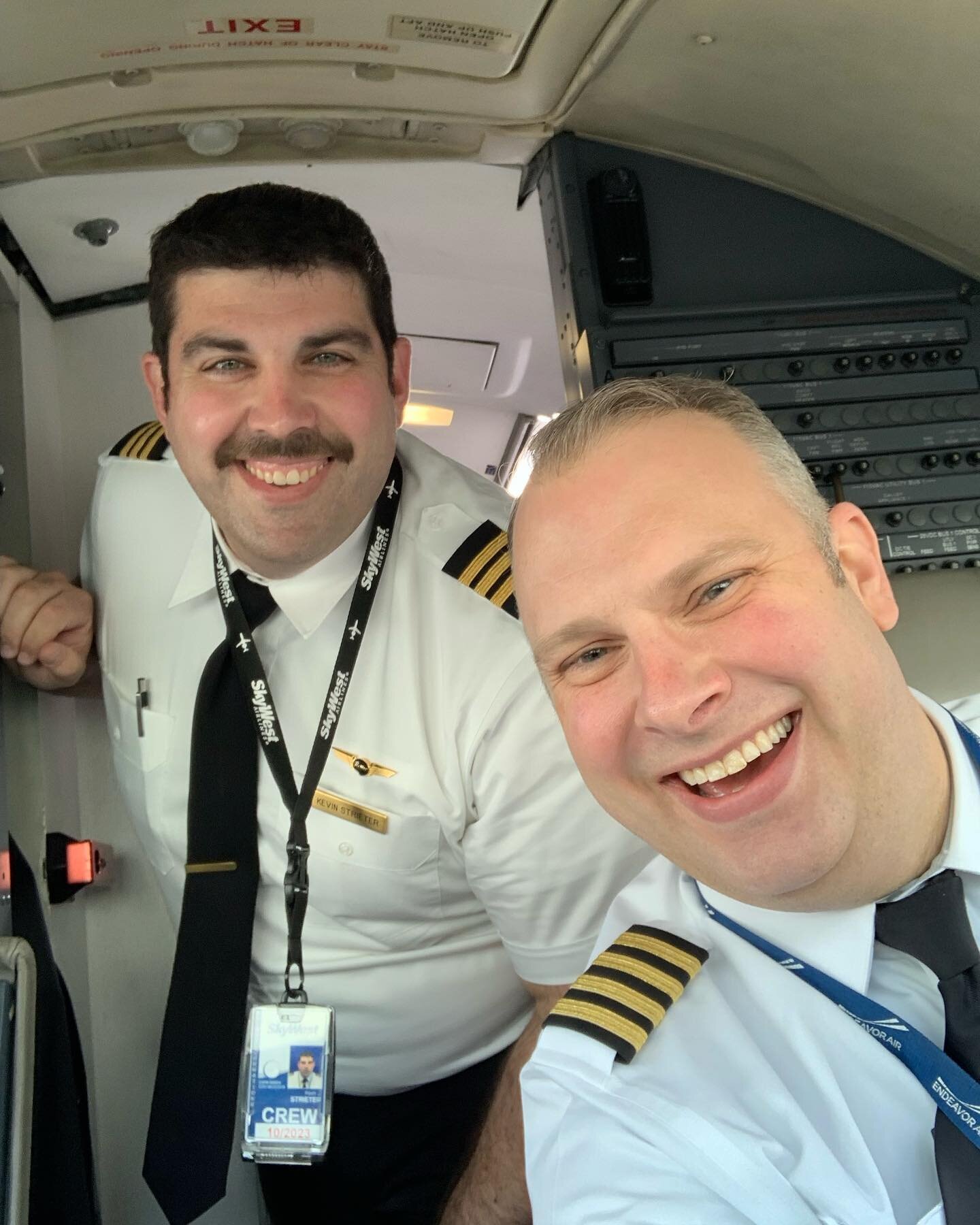 @pilotpanda62 was able to catch a ride to Traverse City from @pilotrob950 after a long week of work. The @letstalkflying  crew are busy flying passengers durning the busy spring break. #letstalkflying #letstalkflyingpodcast #kevinandrobrock #flyingto