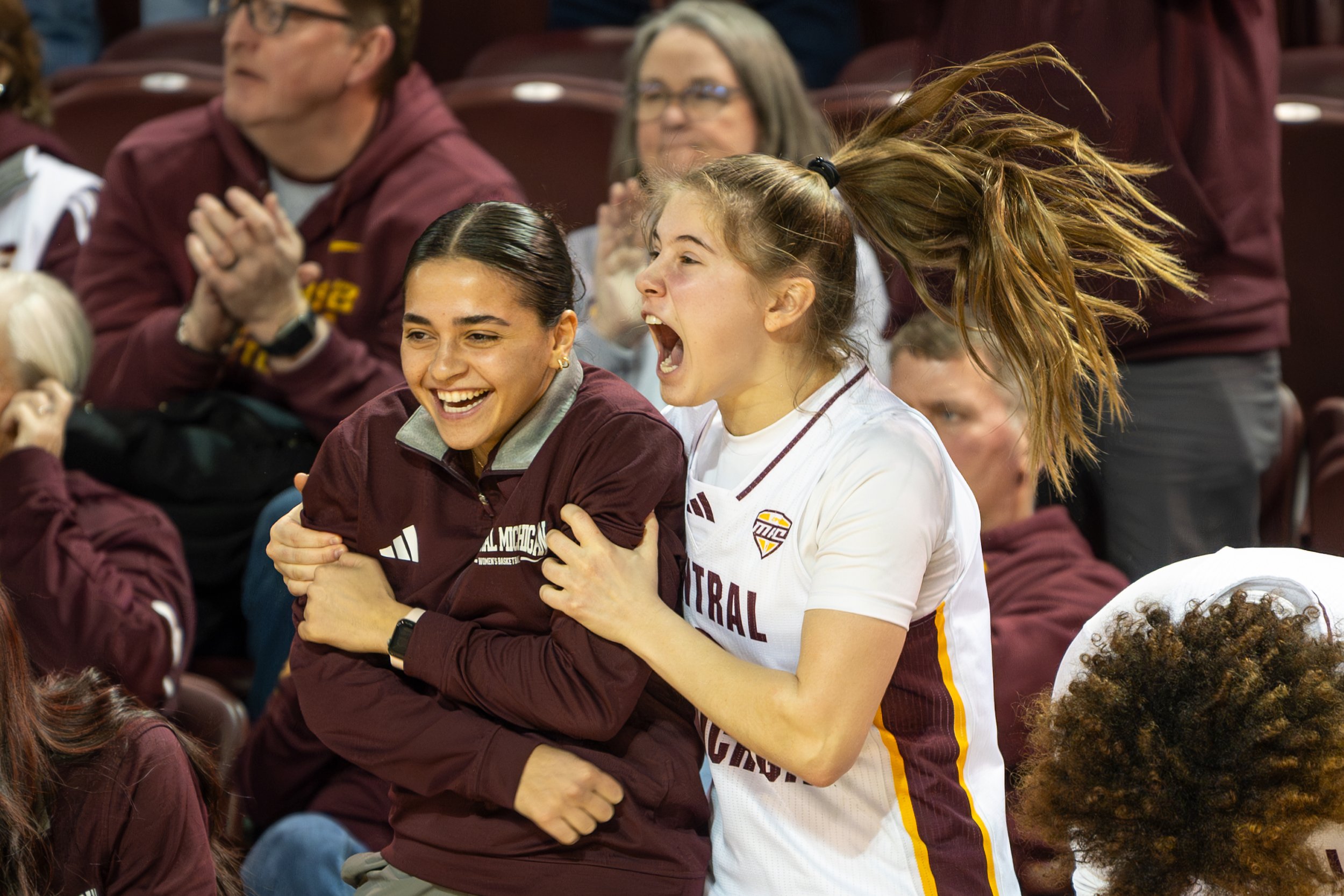 d_womensbasketballvswesternmichigan_photo_02-14-26_111.jpg
