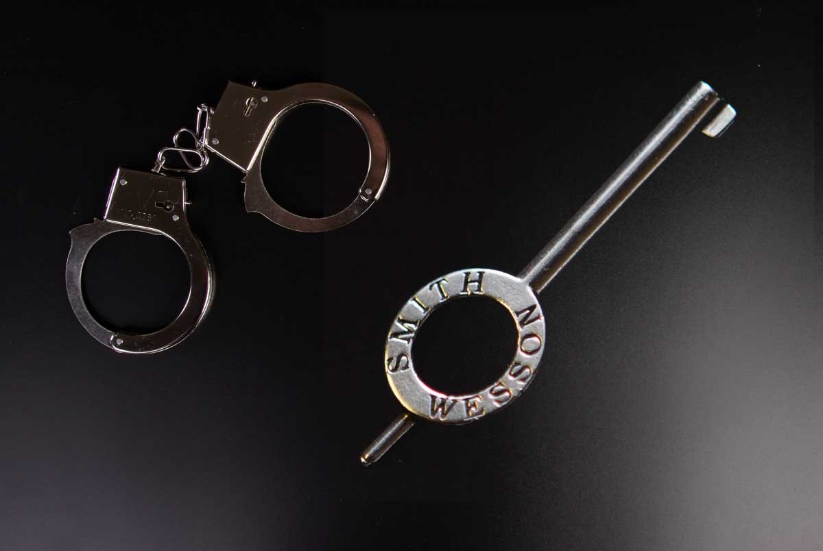 thumbnail image 2 of 2 Pack Heavy Duty Universal Police Handcuff Keys – Black With Clip 2 of 2