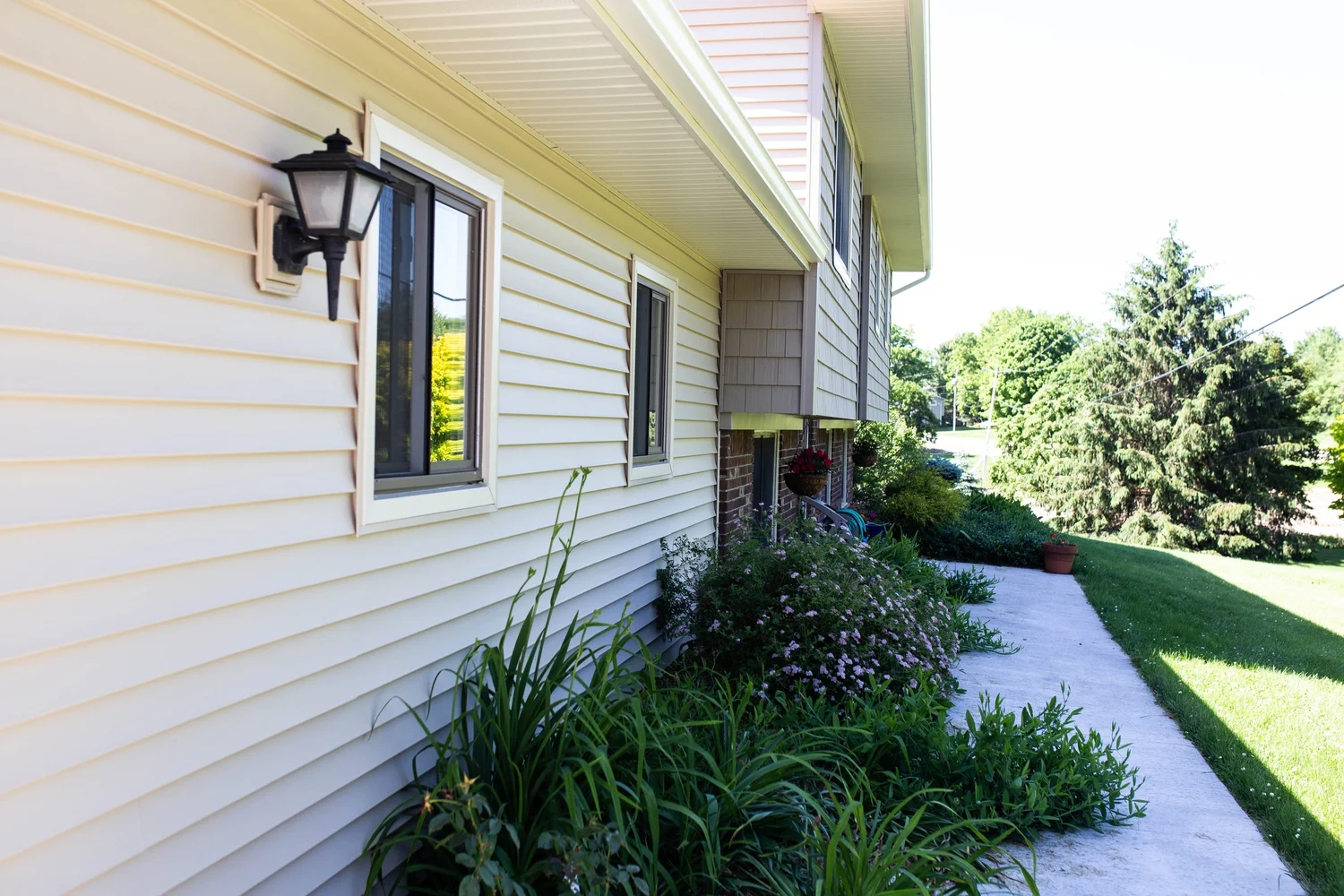 Lansing Siding Replacement Company/Contractor — Home Siding