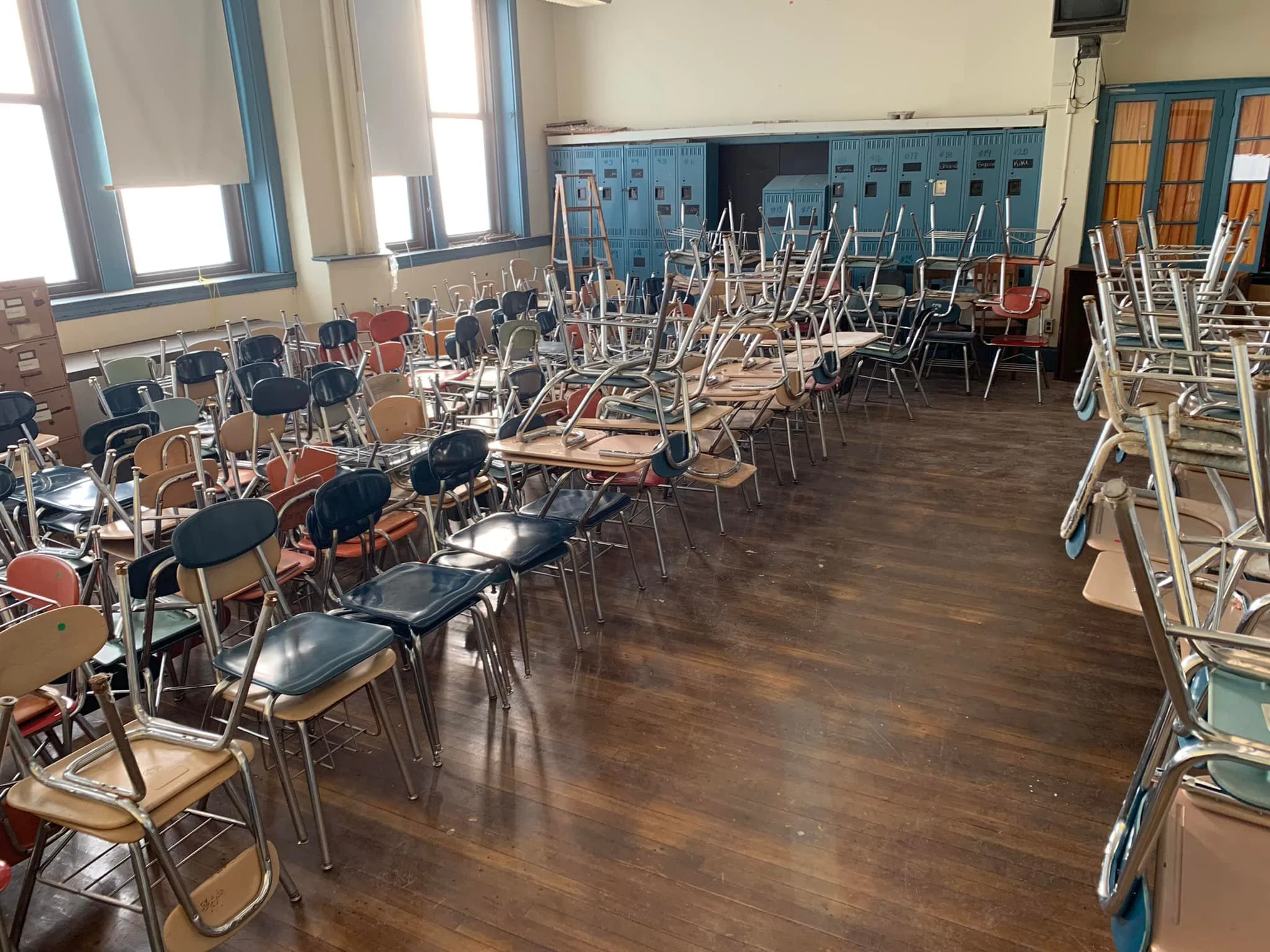 School desks and chairs to give away