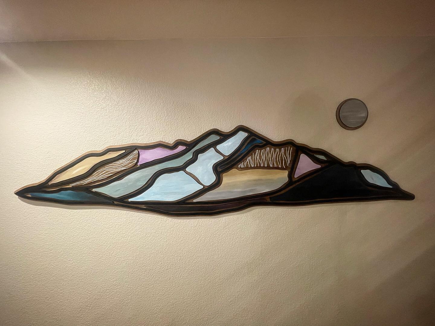 Ten Mile Traverse 🏔️ Finished product - over a year in the making for my momma 🤗 would never have come up with something like this without her creative vision and demand for color 🫣
-
-
-
-
#colorado #coloradoart #coloradoartist #mountains #mounta