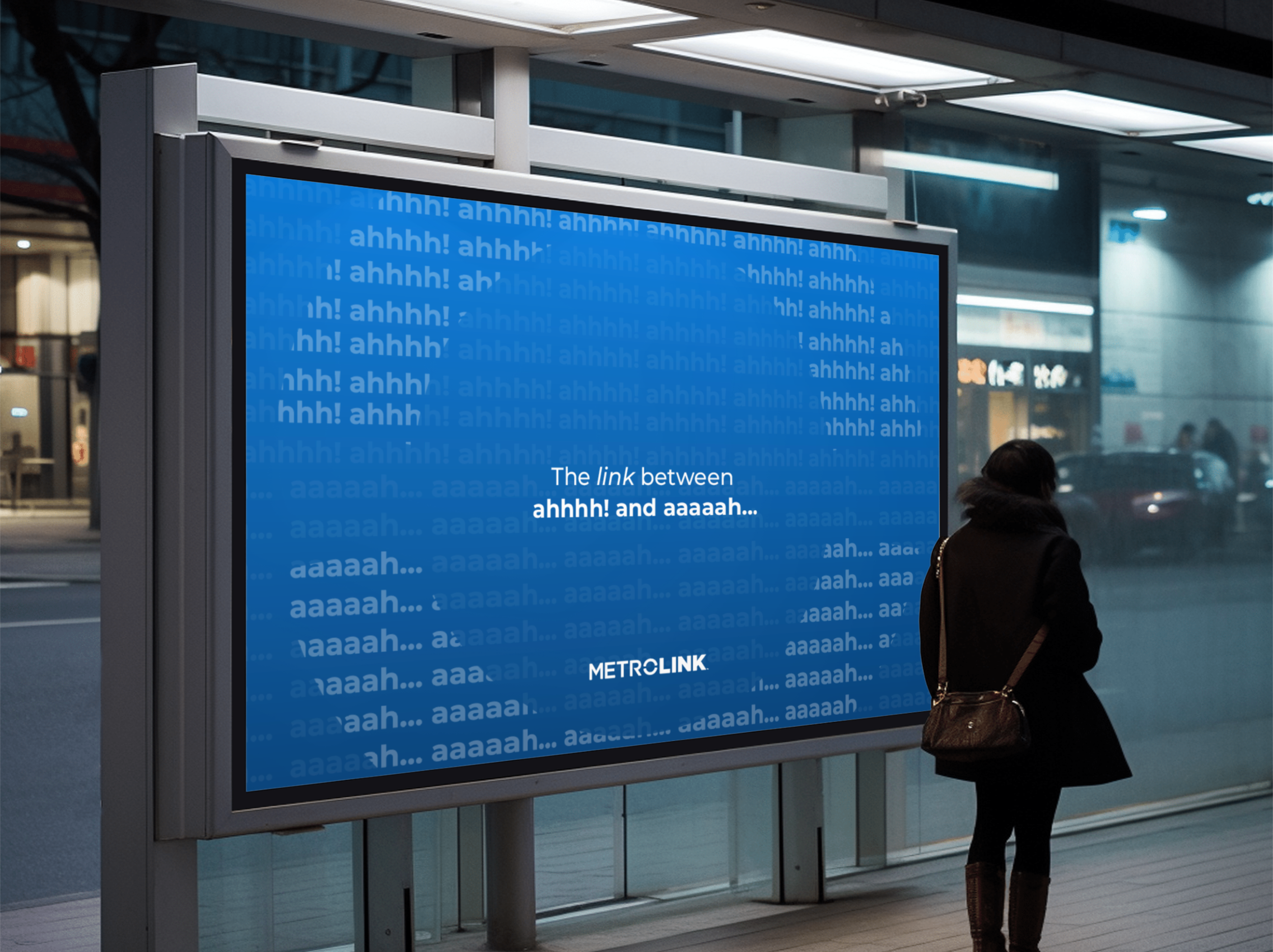 billboard-mockup-in-bus-station-664236bd17872462a50a6a7e-@2x.png