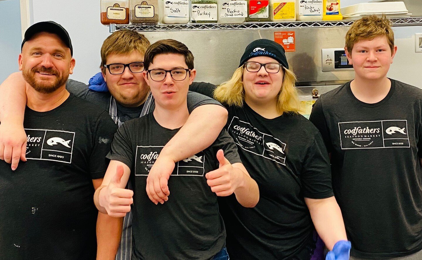 Have a wonderful long weekend!

This crew is here to help you make delicious seafood decisions!

Open today till 6pm, tomorrow 11 am to 6 pm, Monday 9 am to 6 pm.

See you soon! 

#Codfathers #Fishmongers #OkaganaEats #KelownaEats #BuyBC #BuyLocal #E