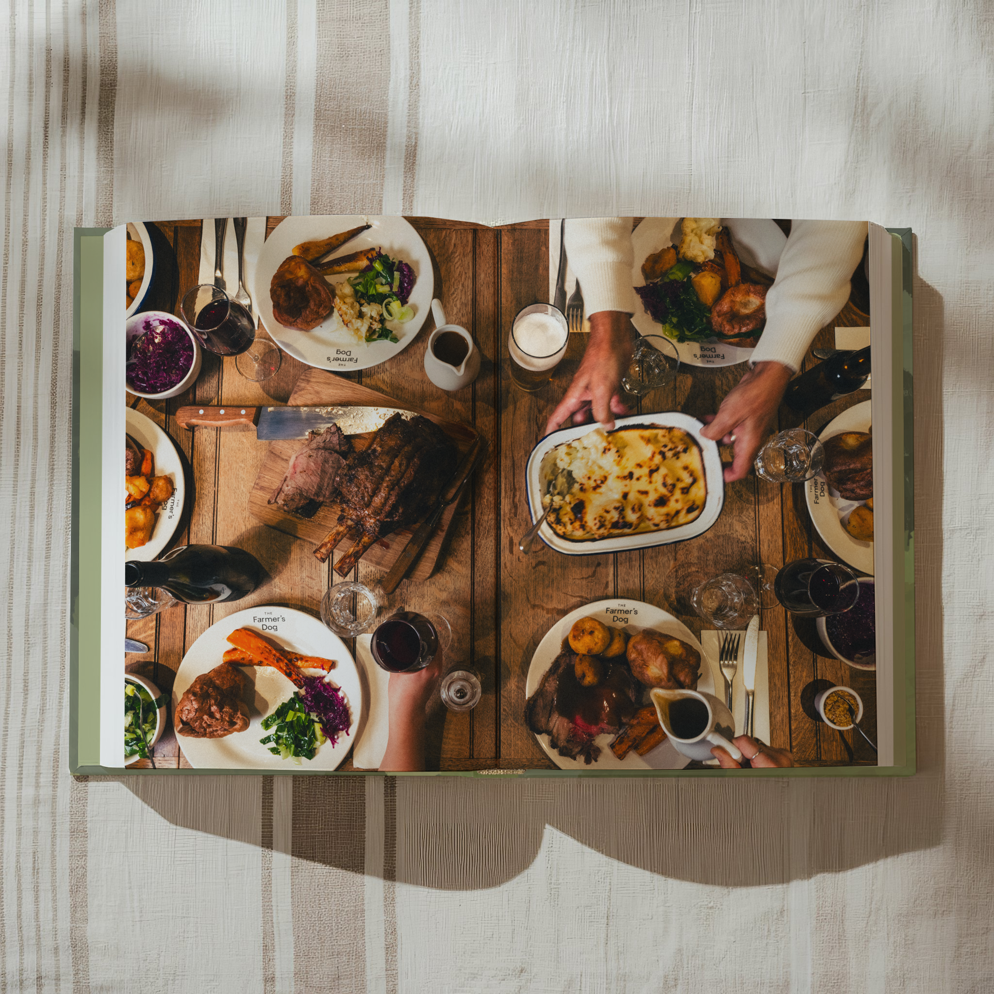 HWK_111725_Interior_Tablescape_R1.png