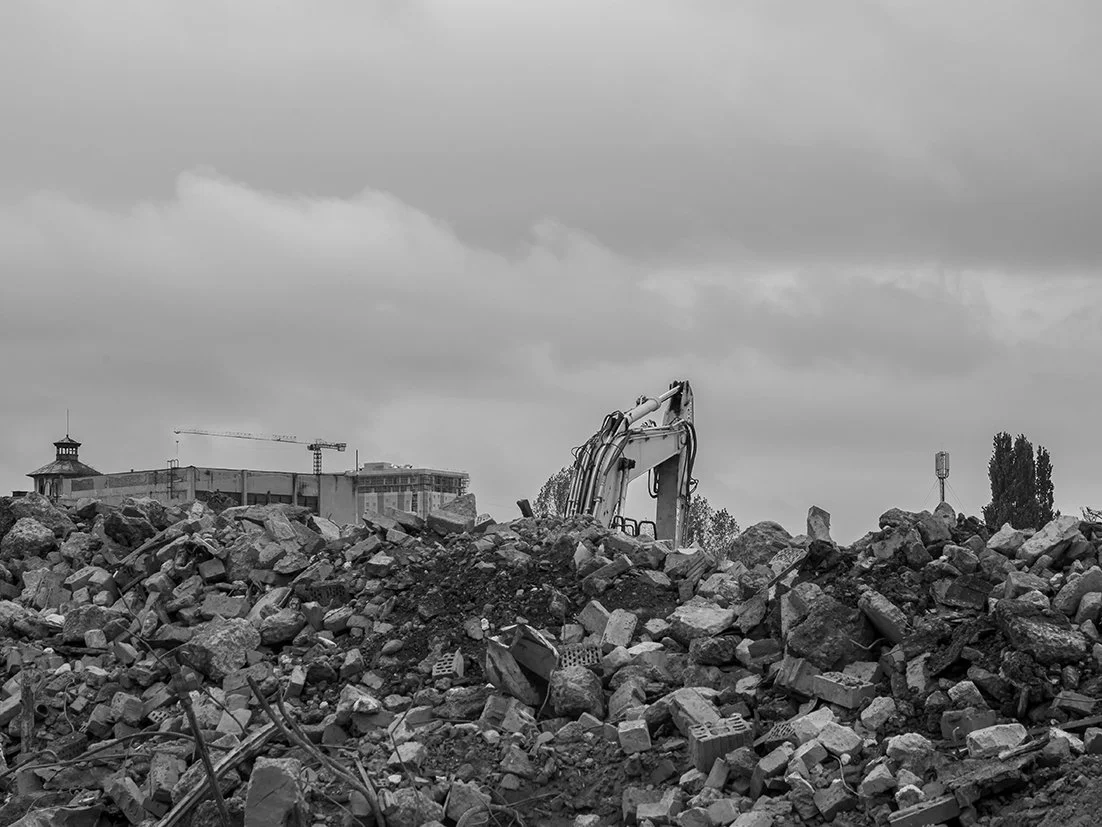 Mira Marincas_Concrete Line No.2_2025 copy.jpg