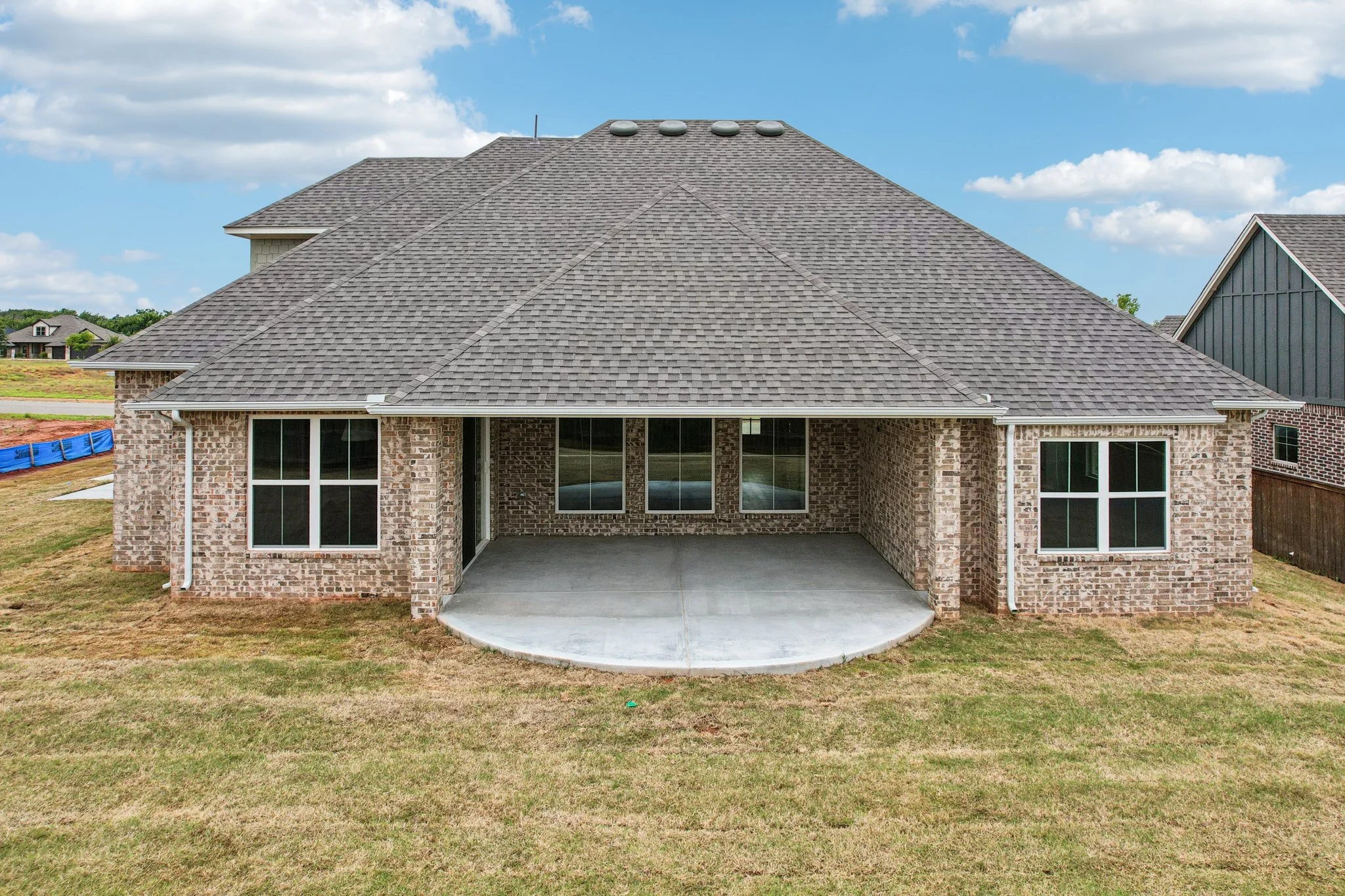 58-web-or-mls-Providence Dr-S2908-056.jpg