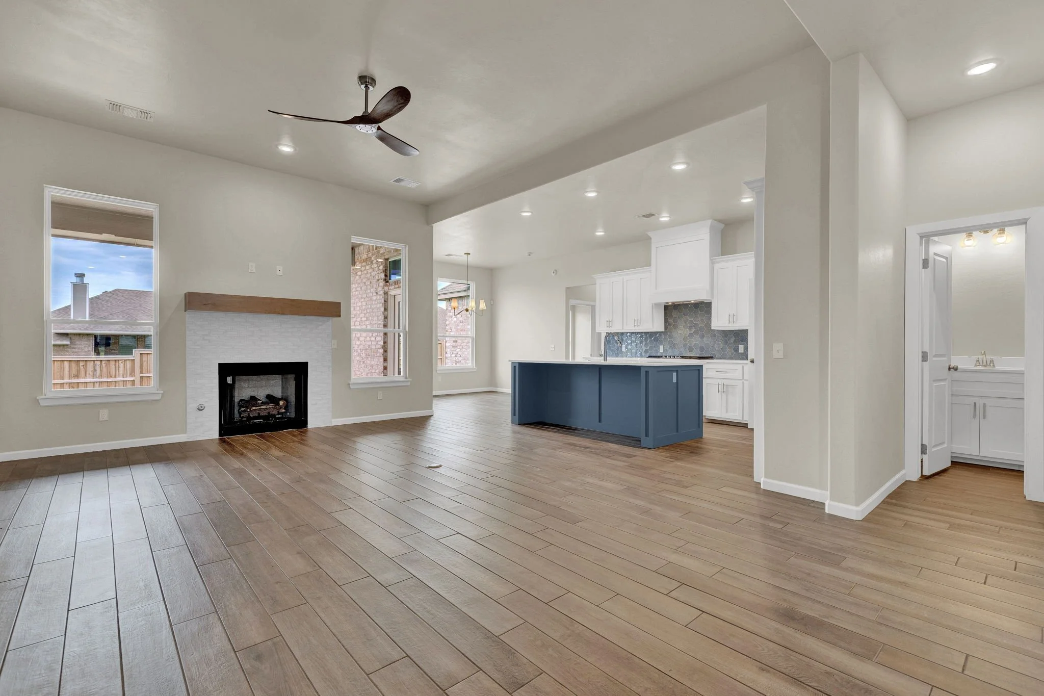 7-web-or-mls-Photo-7.jpg