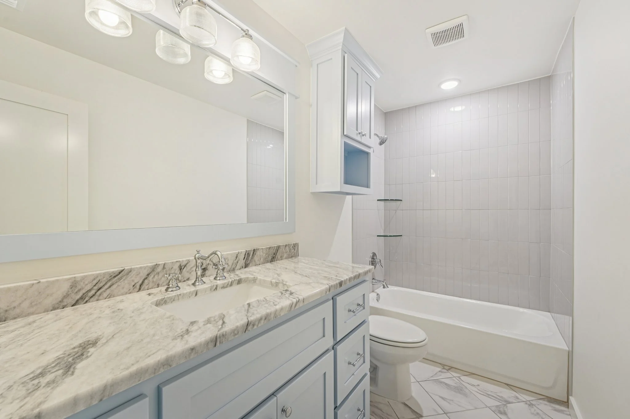 33-web-or-mls-Providence Dr-S2908-031.jpg