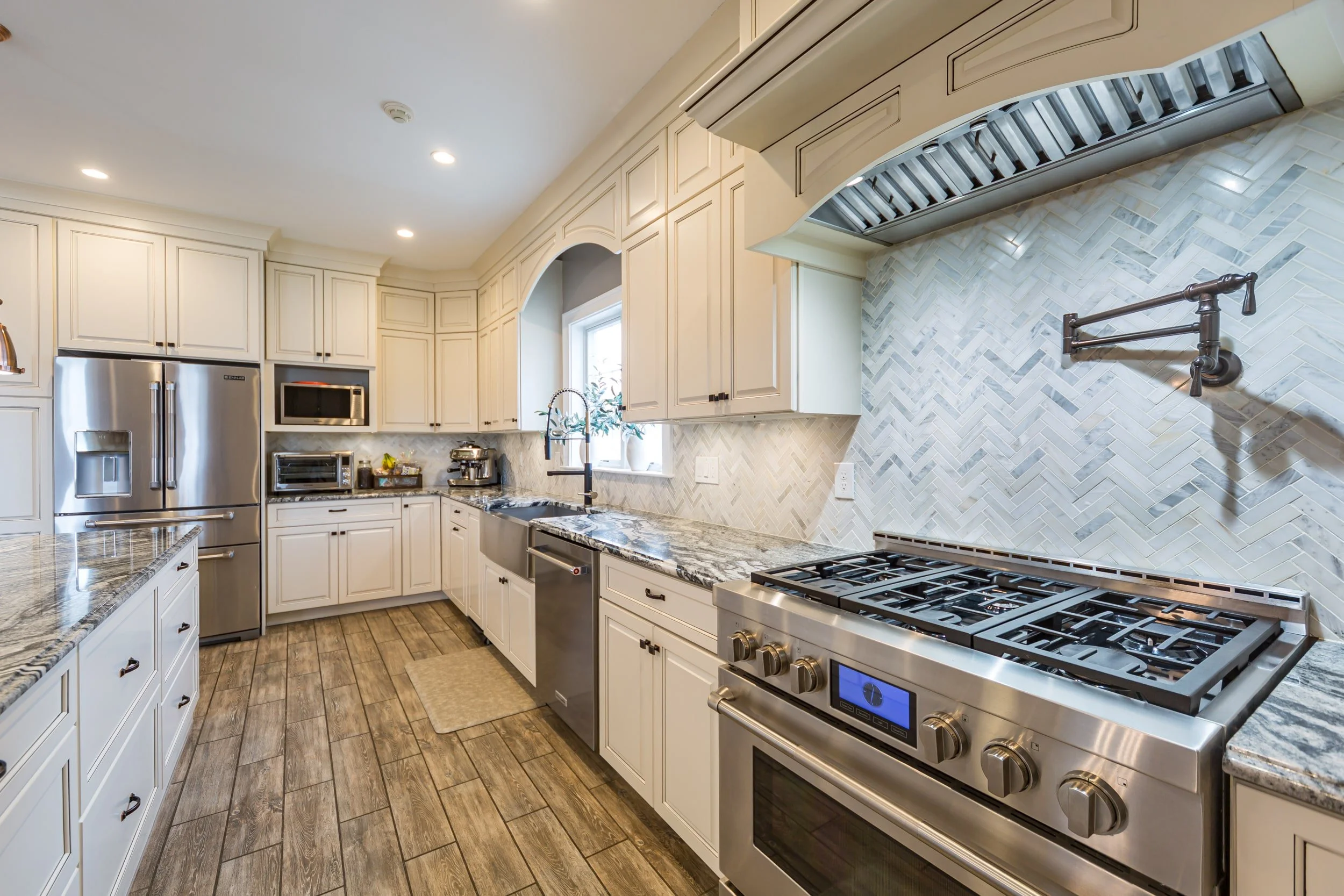21 Euclid Ave-11-min.jpg