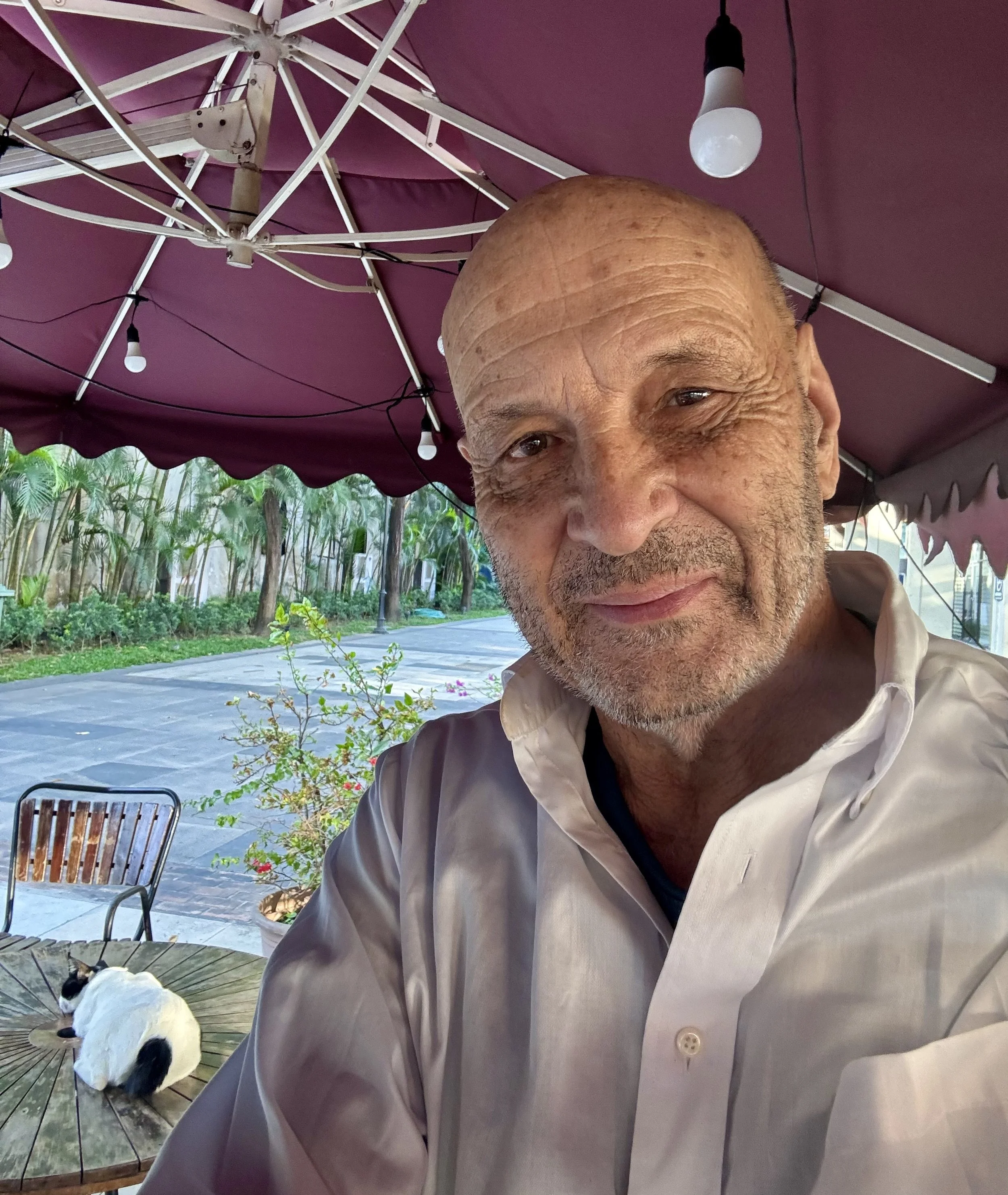 1:22:26 Navé:Cat BrewHilde Coffee Manila.jpg