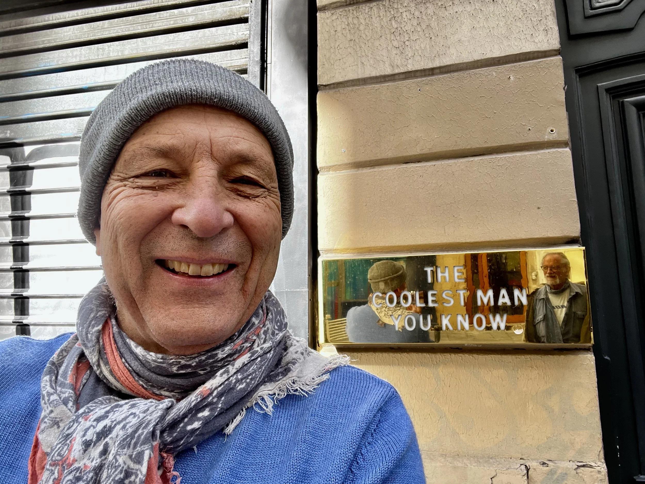 Cool Man IN Paris 4.3 MB.jpeg