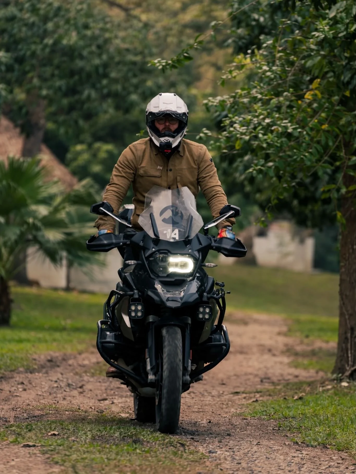 Back home after an unforgettable moto adventure in Mexico. @mexico_by_moto made it happen. Thank you to JB and his crew. If you want to experience the real Mexico go check out @mexico_by_moto 
📸= @roga______ 

#MexicoByMoto #RideMexico #MotorcycleAd