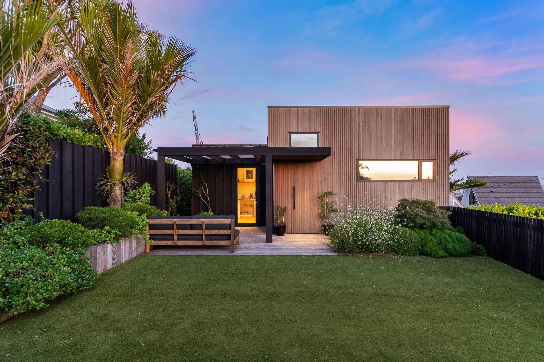 Colonial Road, Elevated Design, Birkenhead