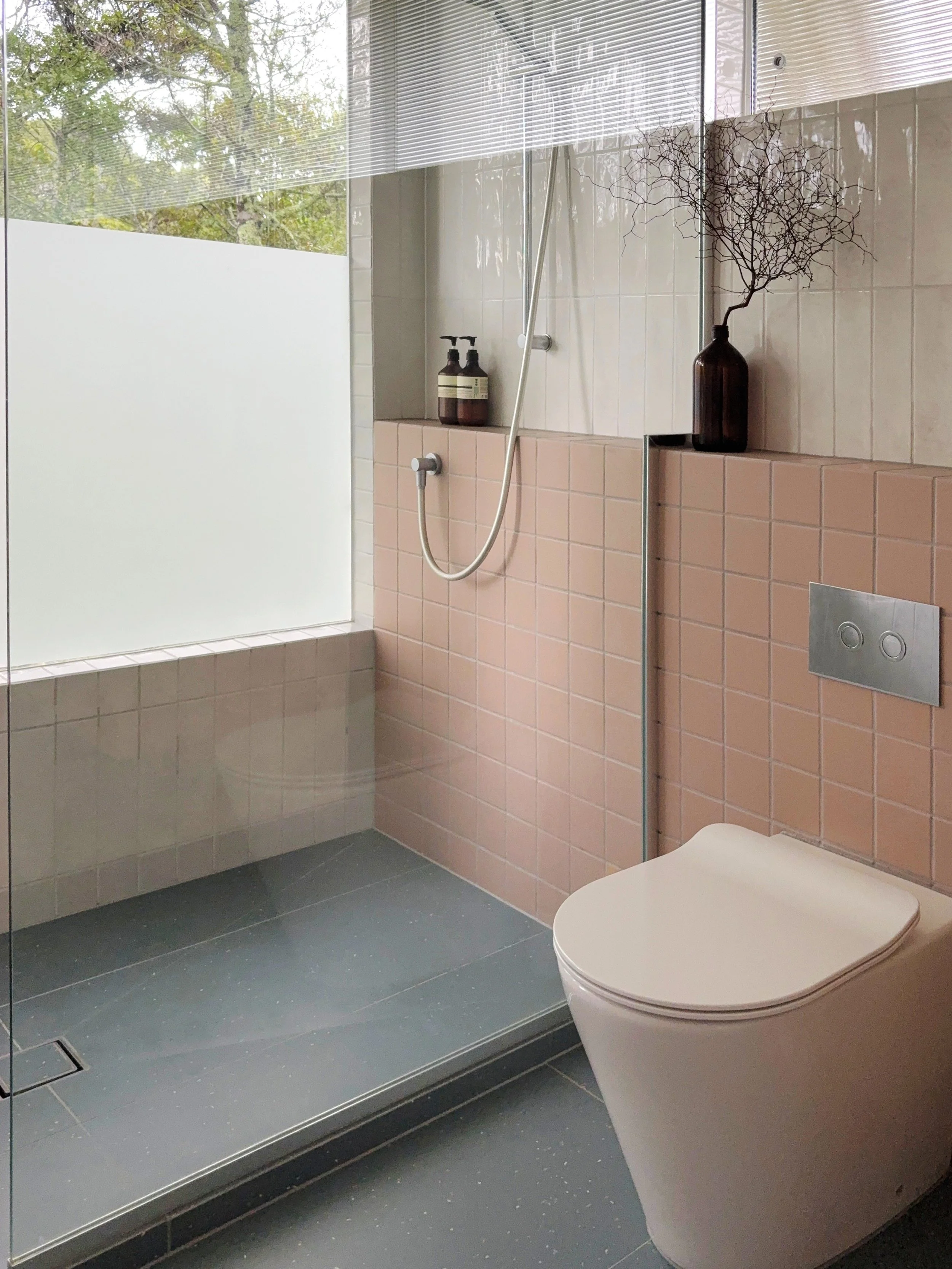 tile combo mix ensuite modernist home