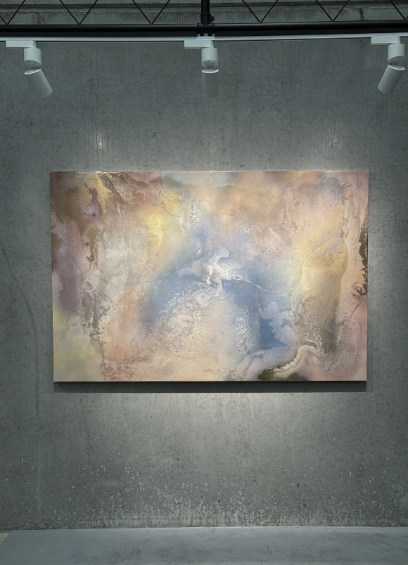 Consulting The Angels
*In situ ( Studio) 