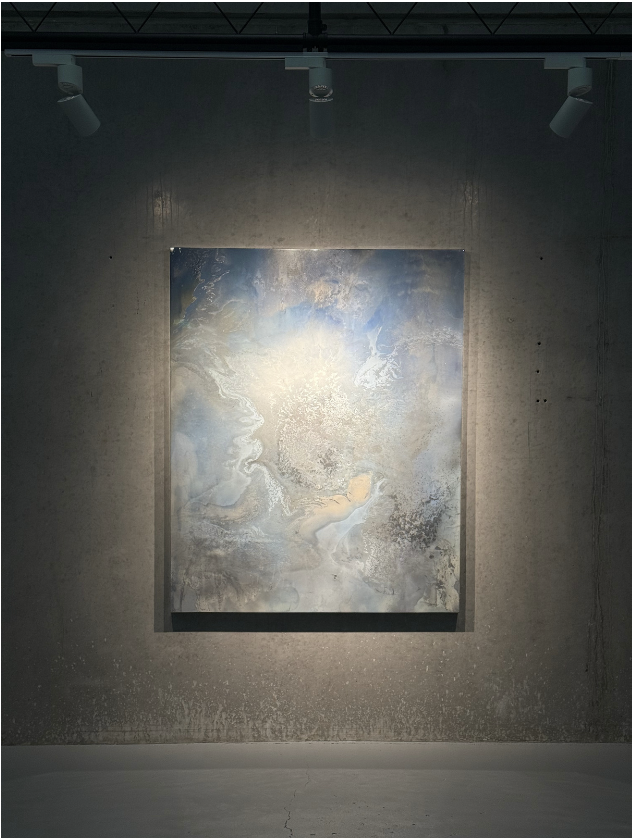 White Wine and Oysters
*In situ ( Studio) 