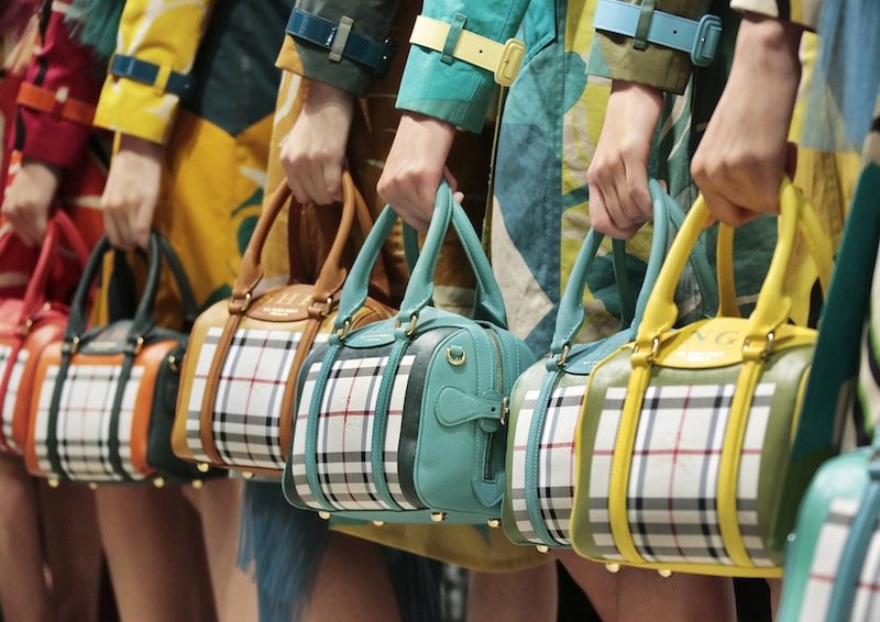 PT-4-Burberry-SS15-Fashion-Daily-Mag-sel-9.jpeg