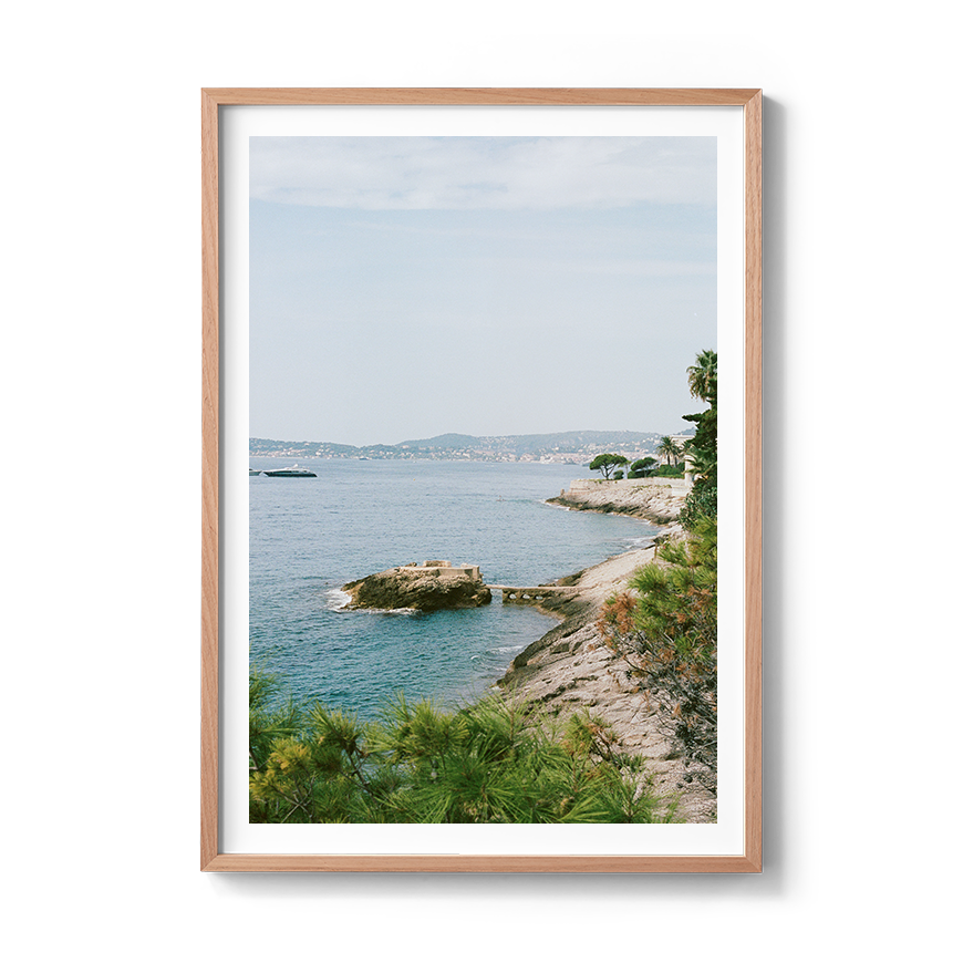 Transparent_CoteDazur-OakFrame.png