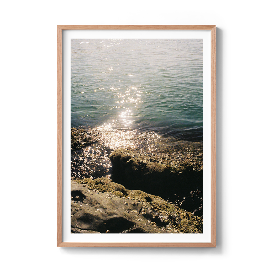 Transparent_WatersEdge-OakFrame.png