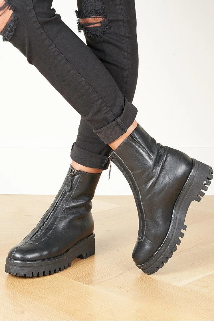 WomensBoots.jpg