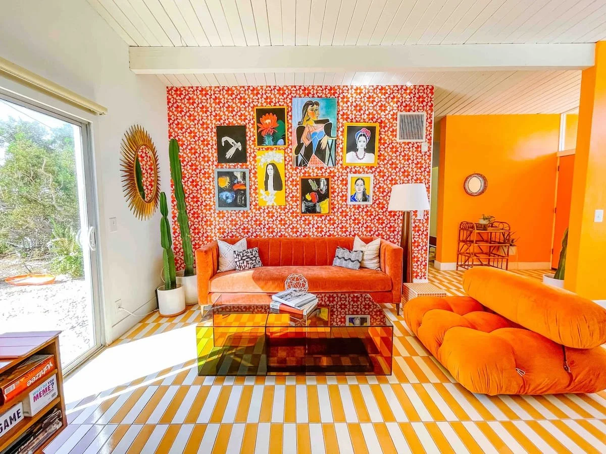 Escape to a Colourful Oasis: The Ultimate Palm Springs Getaway