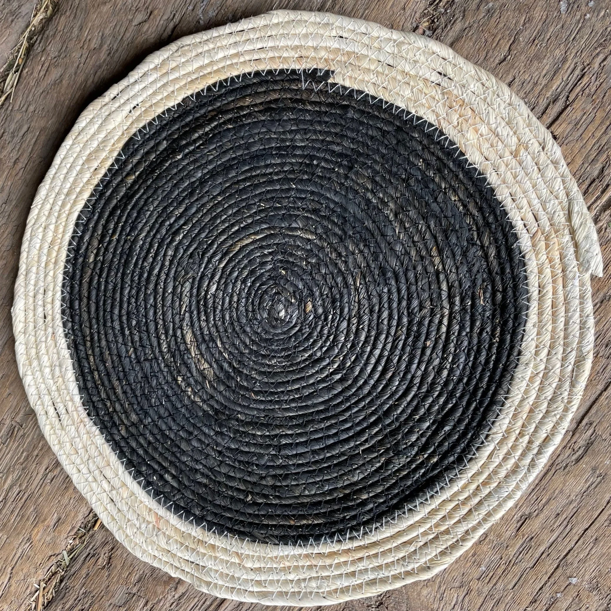 Black & Natural Woven Charger